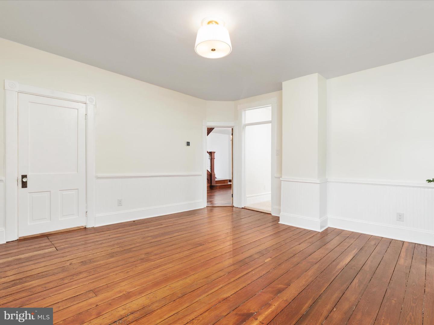 239 N CHURCH ST, WOODSTOCK, Virginia 22664, 4 Bedrooms Bedrooms, ,2 BathroomsBathrooms,Residential,For sale,239 N CHURCH ST,VASH2012684 MLS # VASH2012684