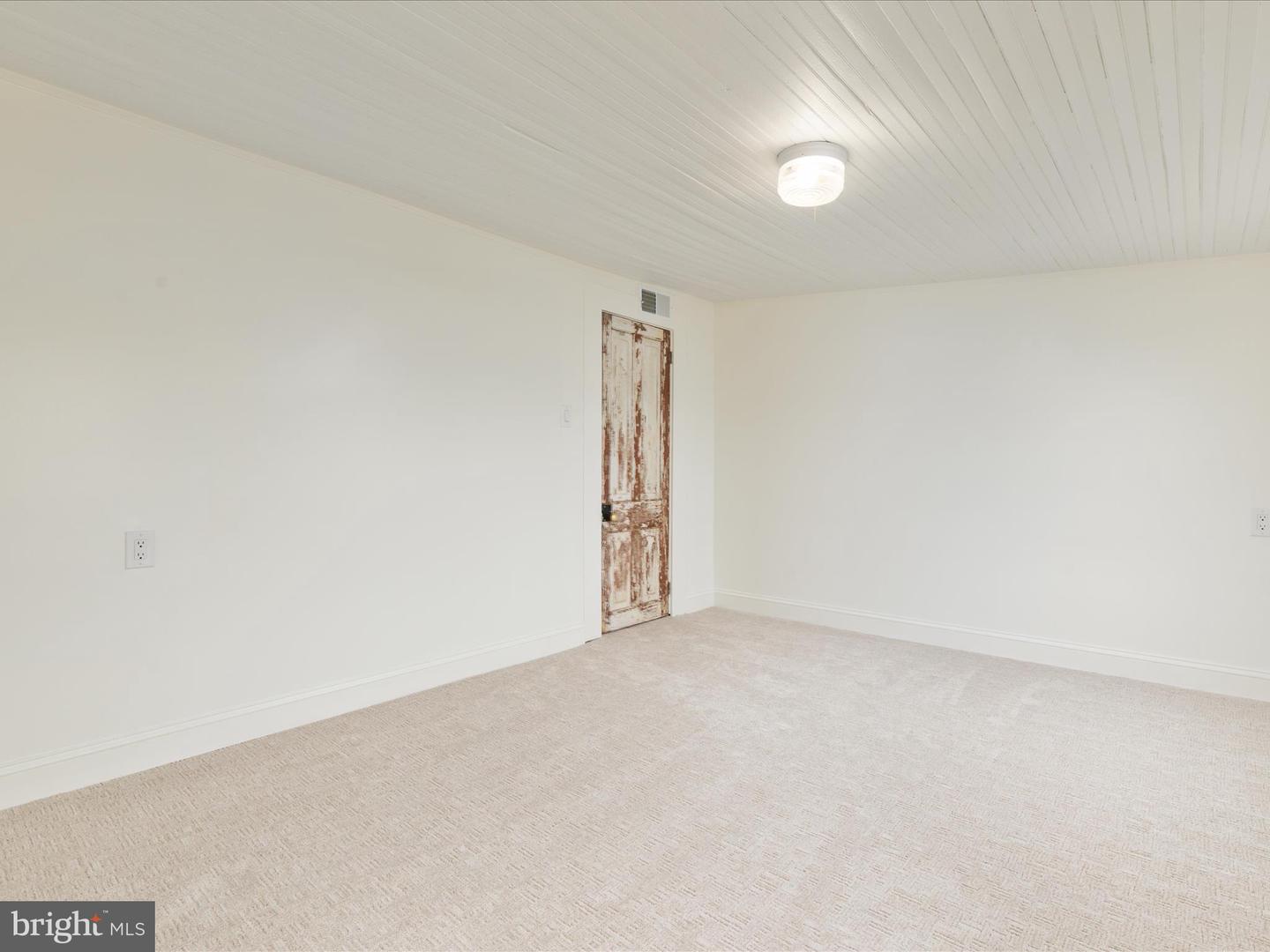 239 N CHURCH ST, WOODSTOCK, Virginia 22664, 4 Bedrooms Bedrooms, ,2 BathroomsBathrooms,Residential,For sale,239 N CHURCH ST,VASH2012684 MLS # VASH2012684