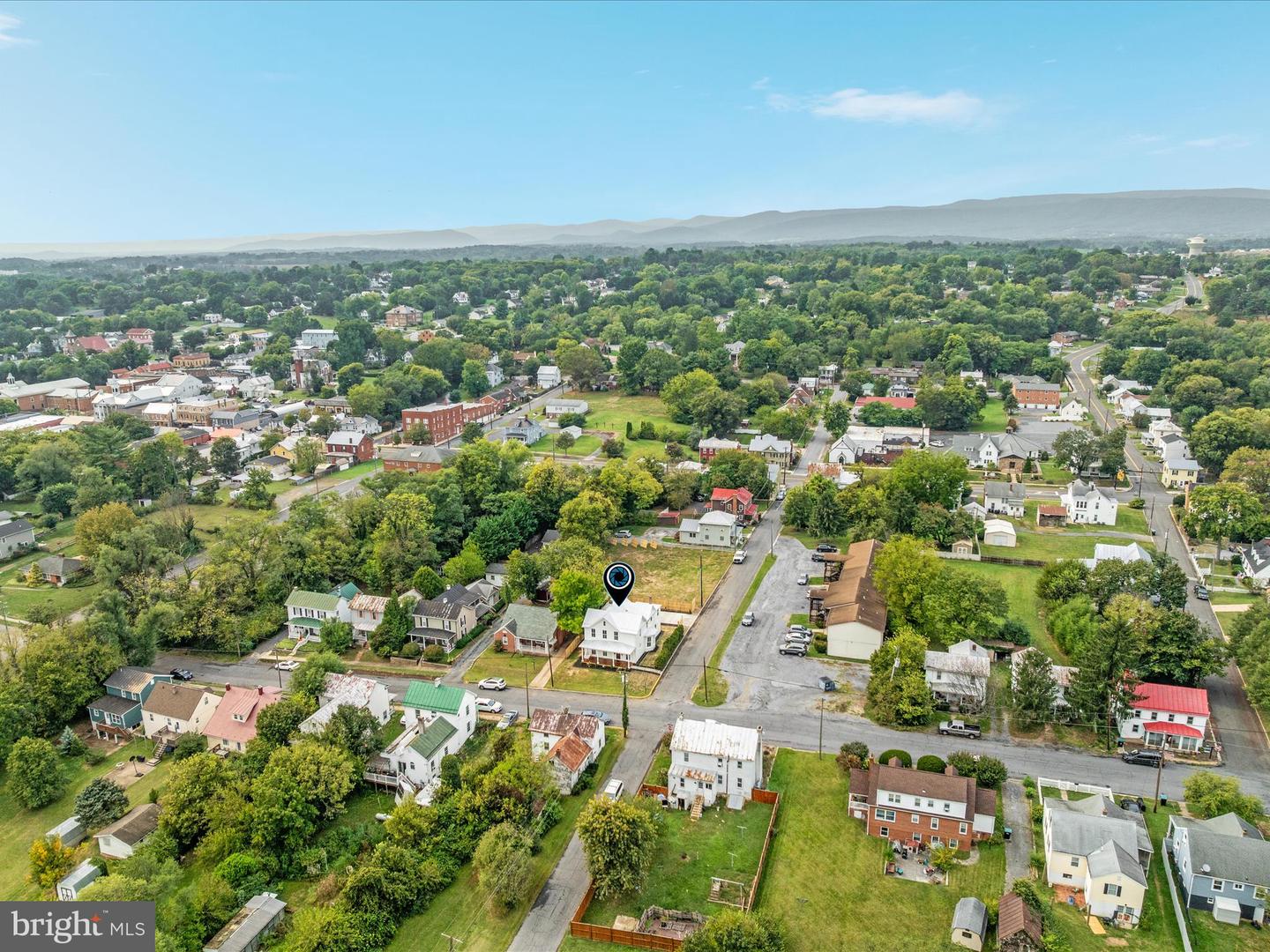 239 N CHURCH ST, WOODSTOCK, Virginia 22664, 4 Bedrooms Bedrooms, ,2 BathroomsBathrooms,Residential,For sale,239 N CHURCH ST,VASH2012684 MLS # VASH2012684