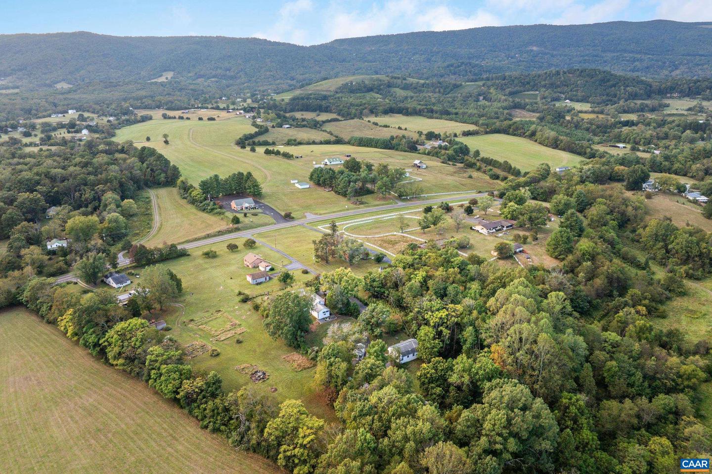 88 WINDHAVEN LN, AFTON, Virginia 22920, 5 Bedrooms Bedrooms, ,4 BathroomsBathrooms,Residential,For sale,88 WINDHAVEN LN,669621 MLS # 669621