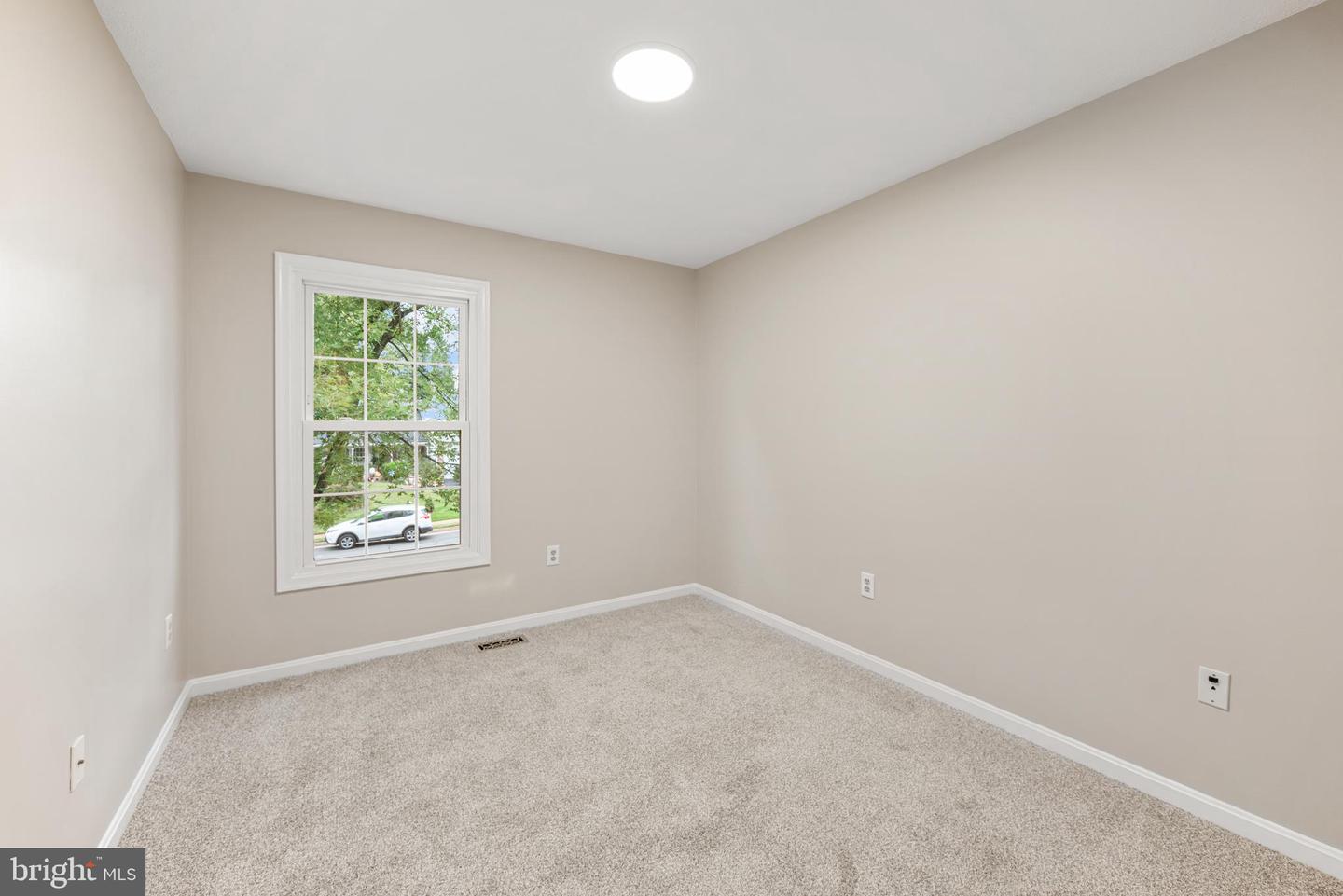 9541 JUSTIN LN, MANASSAS, Virginia 20110, 3 Bedrooms Bedrooms, ,2 BathroomsBathrooms,Residential,For sale,9541 JUSTIN LN,VAMN2009446 MLS # VAMN2009446