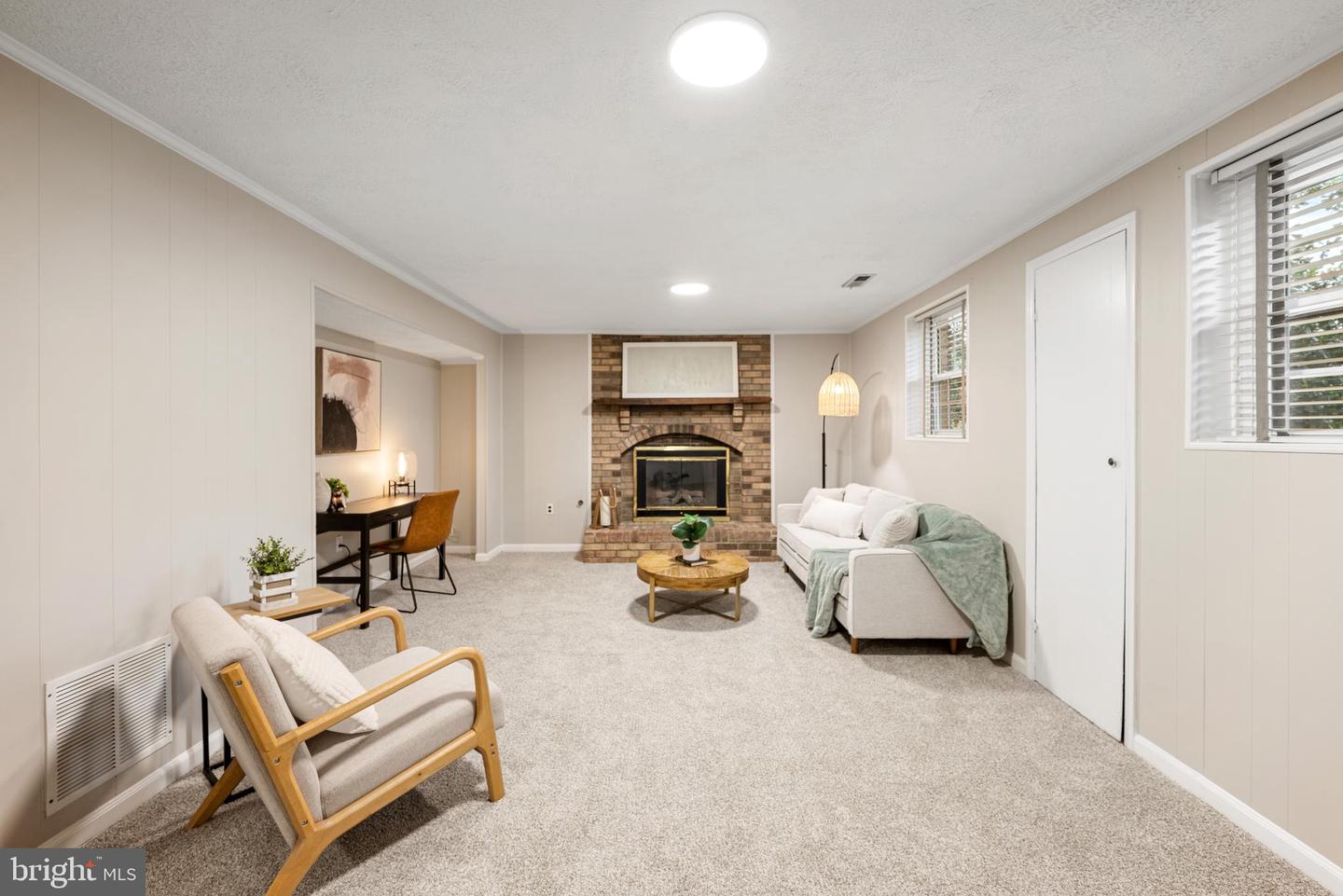 9541 JUSTIN LN, MANASSAS, Virginia 20110, 3 Bedrooms Bedrooms, ,2 BathroomsBathrooms,Residential,For sale,9541 JUSTIN LN,VAMN2009446 MLS # VAMN2009446