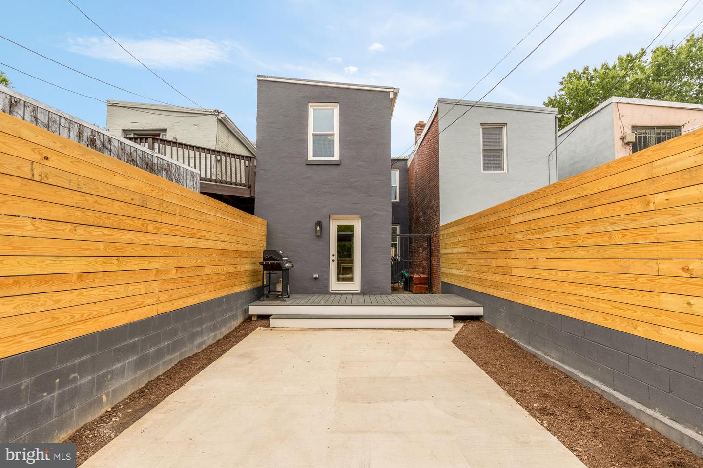 1225 T ST NW, WASHINGTON, District Of Columbia 20009, 3 Bedrooms Bedrooms, ,2 BathroomsBathrooms,Residential,For sale,1225 T ST NW,DCDC2225360 MLS # DCDC2225360