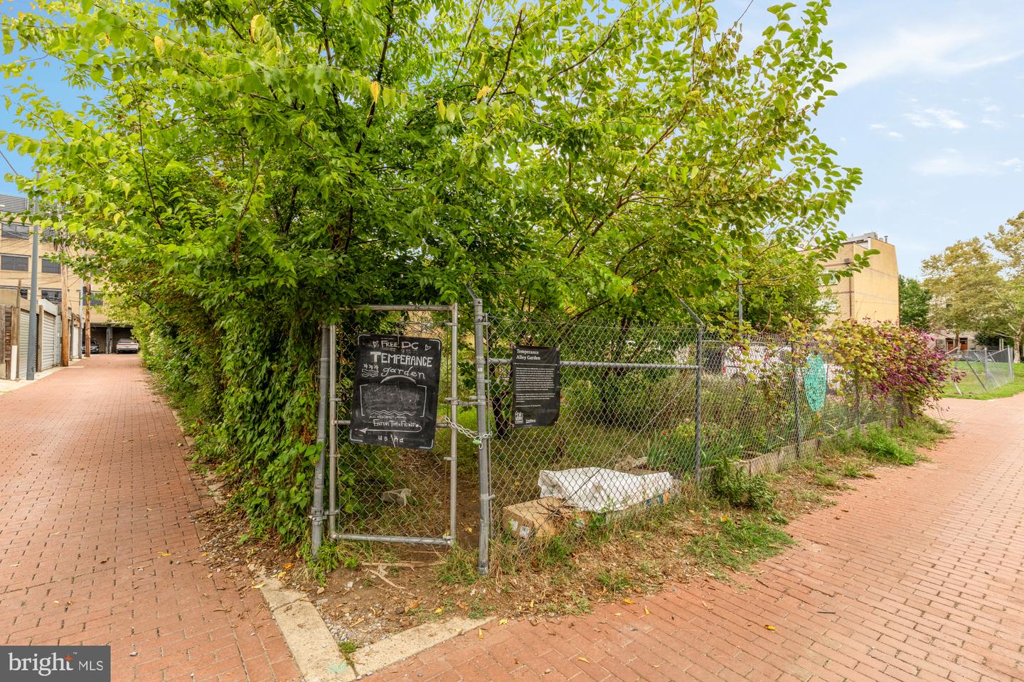 1225 T ST NW, WASHINGTON, District Of Columbia 20009, 3 Bedrooms Bedrooms, ,2 BathroomsBathrooms,Residential,For sale,1225 T ST NW,DCDC2225360 MLS # DCDC2225360