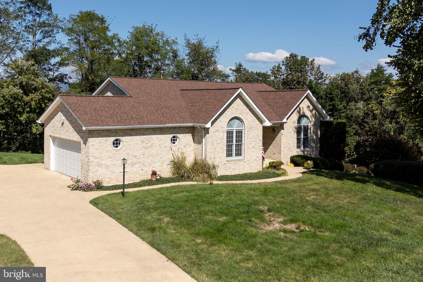 4 CONSTITUTION AVE, LURAY, Virginia 22835, 3 Bedrooms Bedrooms, ,2 BathroomsBathrooms,Residential,For sale,4 CONSTITUTION AVE,VAPA2005442 MLS # VAPA2005442