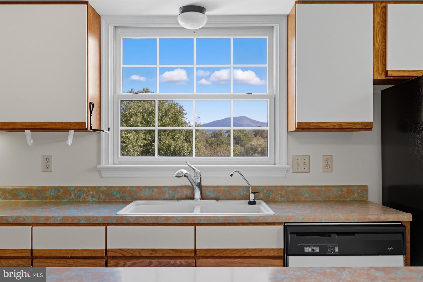 4 CONSTITUTION AVE, LURAY, Virginia 22835, 3 Bedrooms Bedrooms, ,2 BathroomsBathrooms,Residential,For sale,4 CONSTITUTION AVE,VAPA2005442 MLS # VAPA2005442