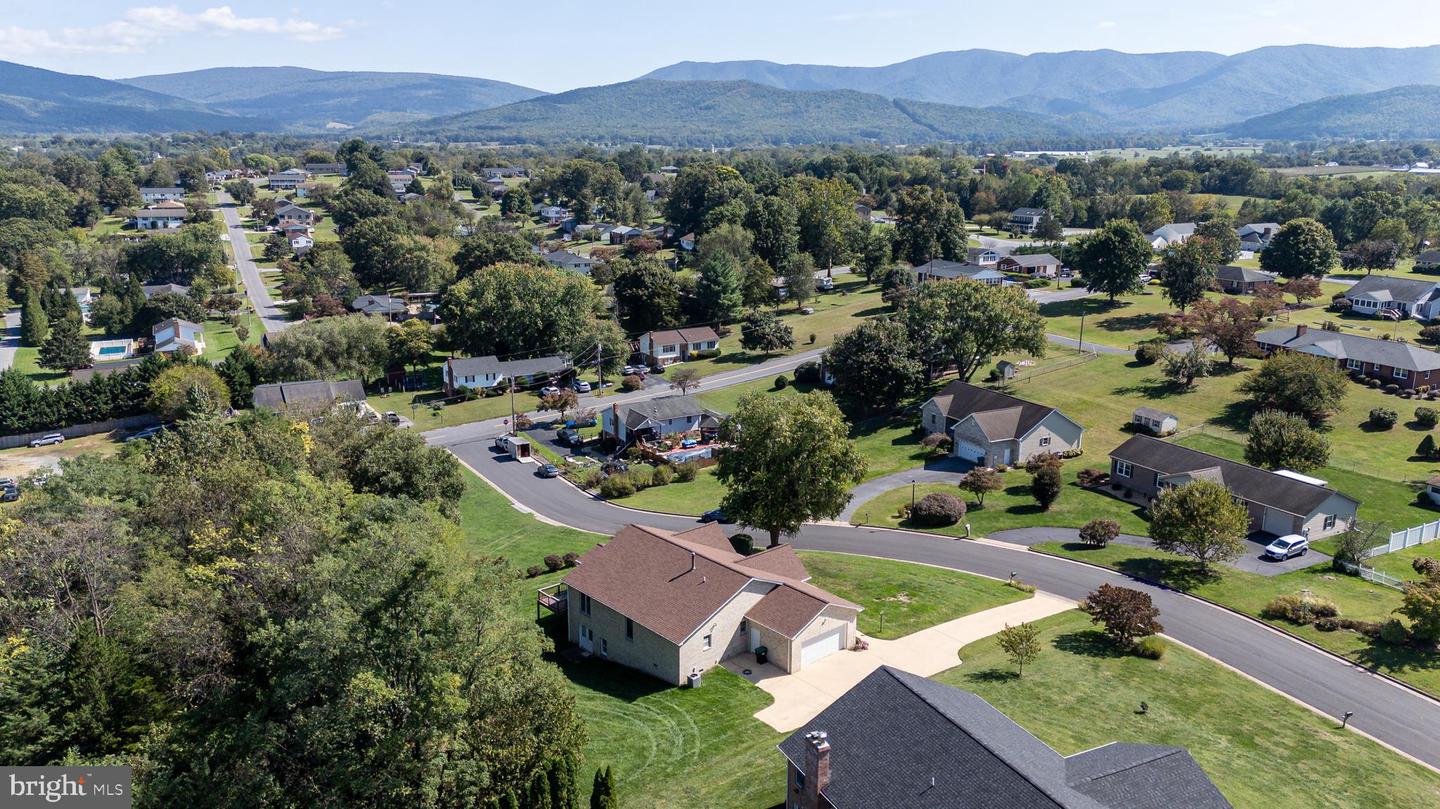 4 CONSTITUTION AVE, LURAY, Virginia 22835, 3 Bedrooms Bedrooms, ,2 BathroomsBathrooms,Residential,For sale,4 CONSTITUTION AVE,VAPA2005442 MLS # VAPA2005442