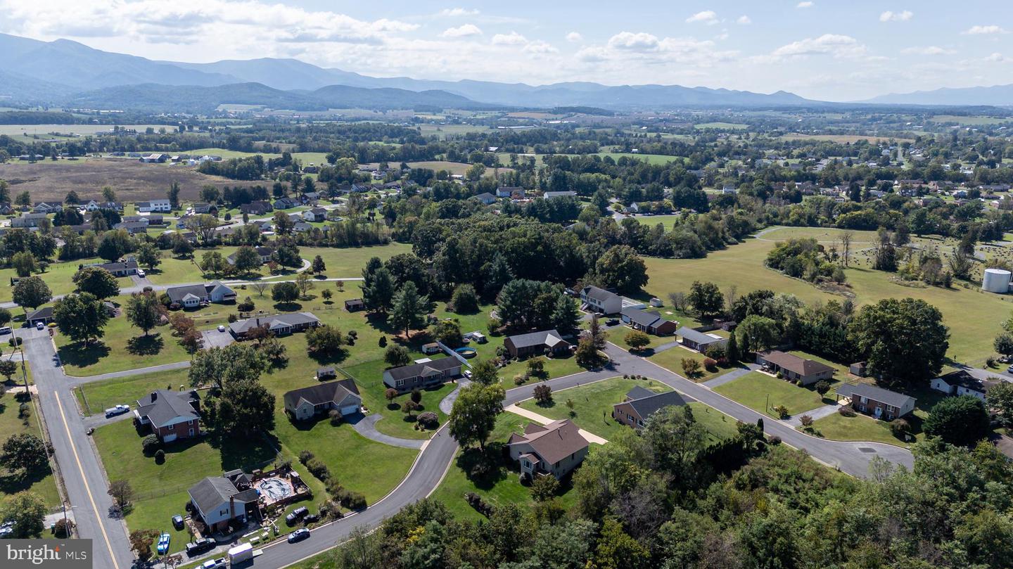 4 CONSTITUTION AVE, LURAY, Virginia 22835, 3 Bedrooms Bedrooms, ,2 BathroomsBathrooms,Residential,For sale,4 CONSTITUTION AVE,VAPA2005442 MLS # VAPA2005442
