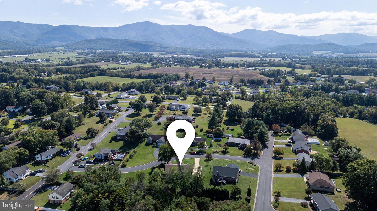 4 CONSTITUTION AVE, LURAY, Virginia 22835, 3 Bedrooms Bedrooms, ,2 BathroomsBathrooms,Residential,For sale,4 CONSTITUTION AVE,VAPA2005442 MLS # VAPA2005442