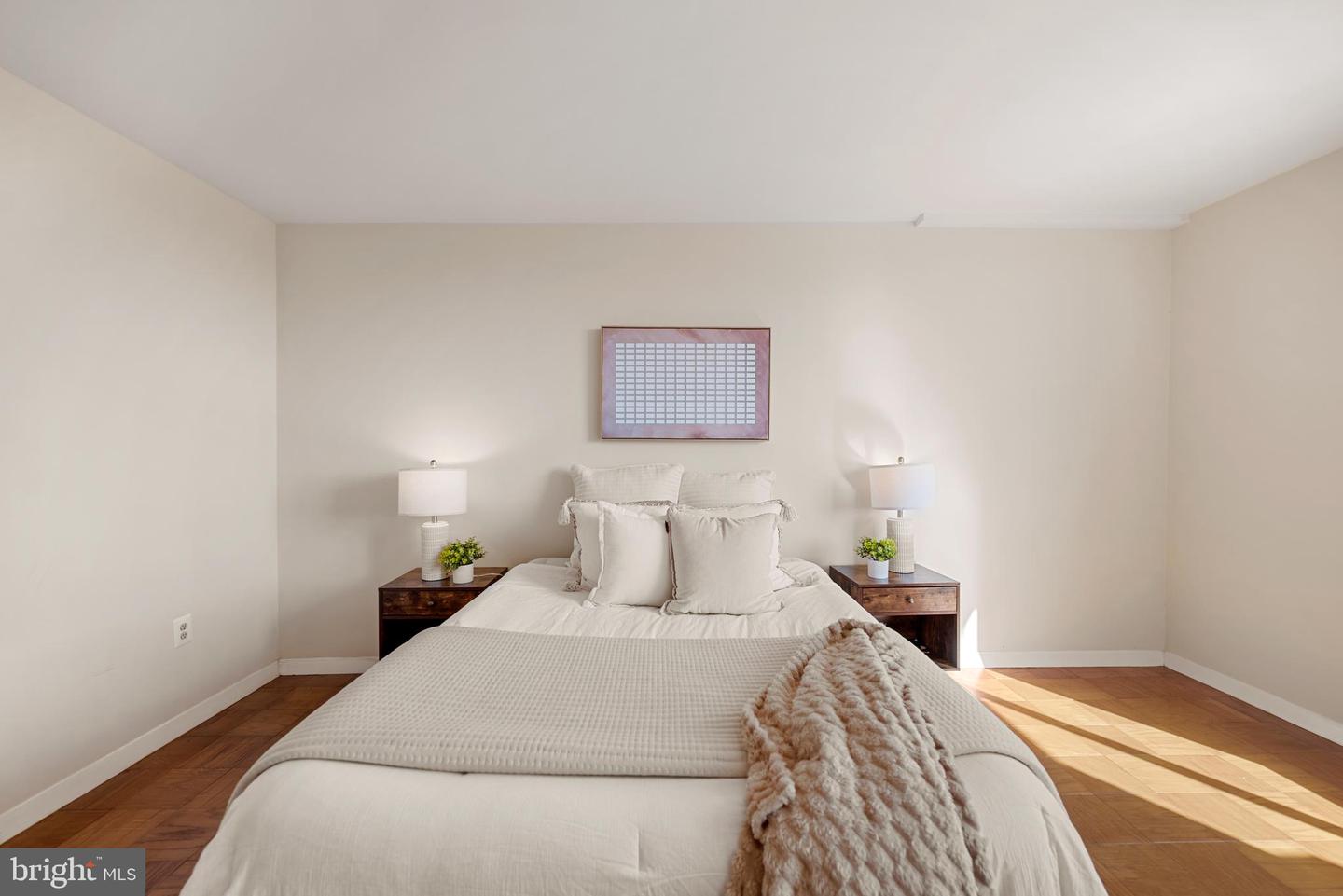 3001 VEAZEY TER NW #1623, WASHINGTON, District Of Columbia 20008, 1 Bedroom Bedrooms, ,1 BathroomBathrooms,Residential,For sale,3001 VEAZEY TER NW #1623,DCDC2225372 MLS # DCDC2225372