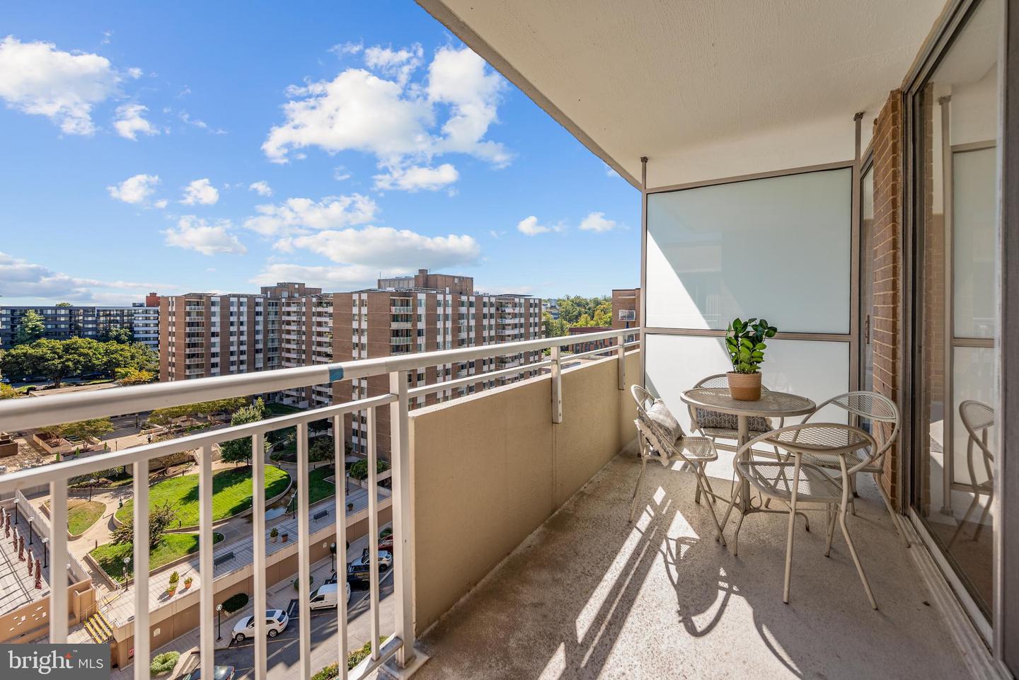 3001 VEAZEY TER NW #1623, WASHINGTON, District Of Columbia 20008, 1 Bedroom Bedrooms, ,1 BathroomBathrooms,Residential,For sale,3001 VEAZEY TER NW #1623,DCDC2225372 MLS # DCDC2225372