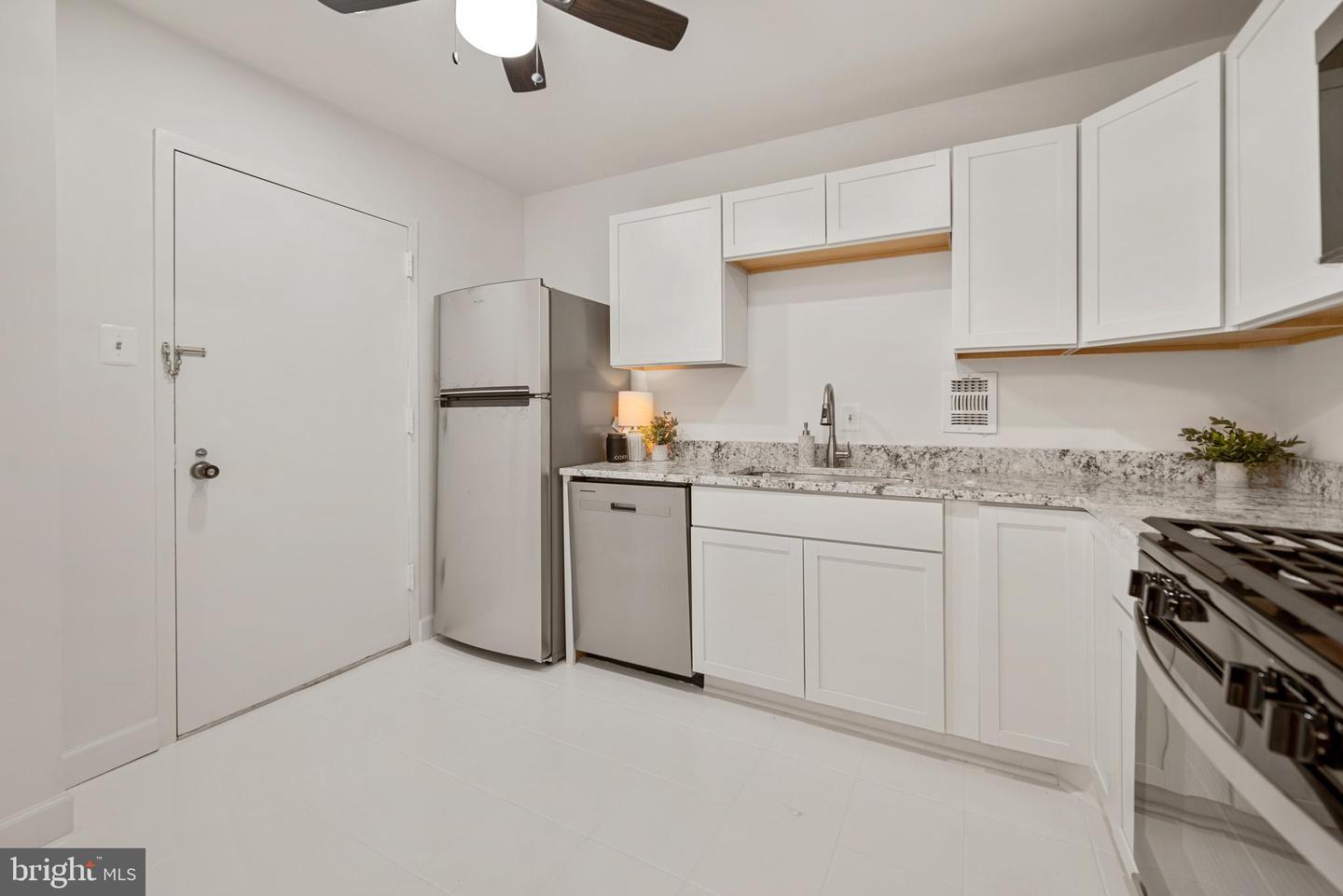 3001 VEAZEY TER NW #1623, WASHINGTON, District Of Columbia 20008, 1 Bedroom Bedrooms, ,1 BathroomBathrooms,Residential,For sale,3001 VEAZEY TER NW #1623,DCDC2225372 MLS # DCDC2225372