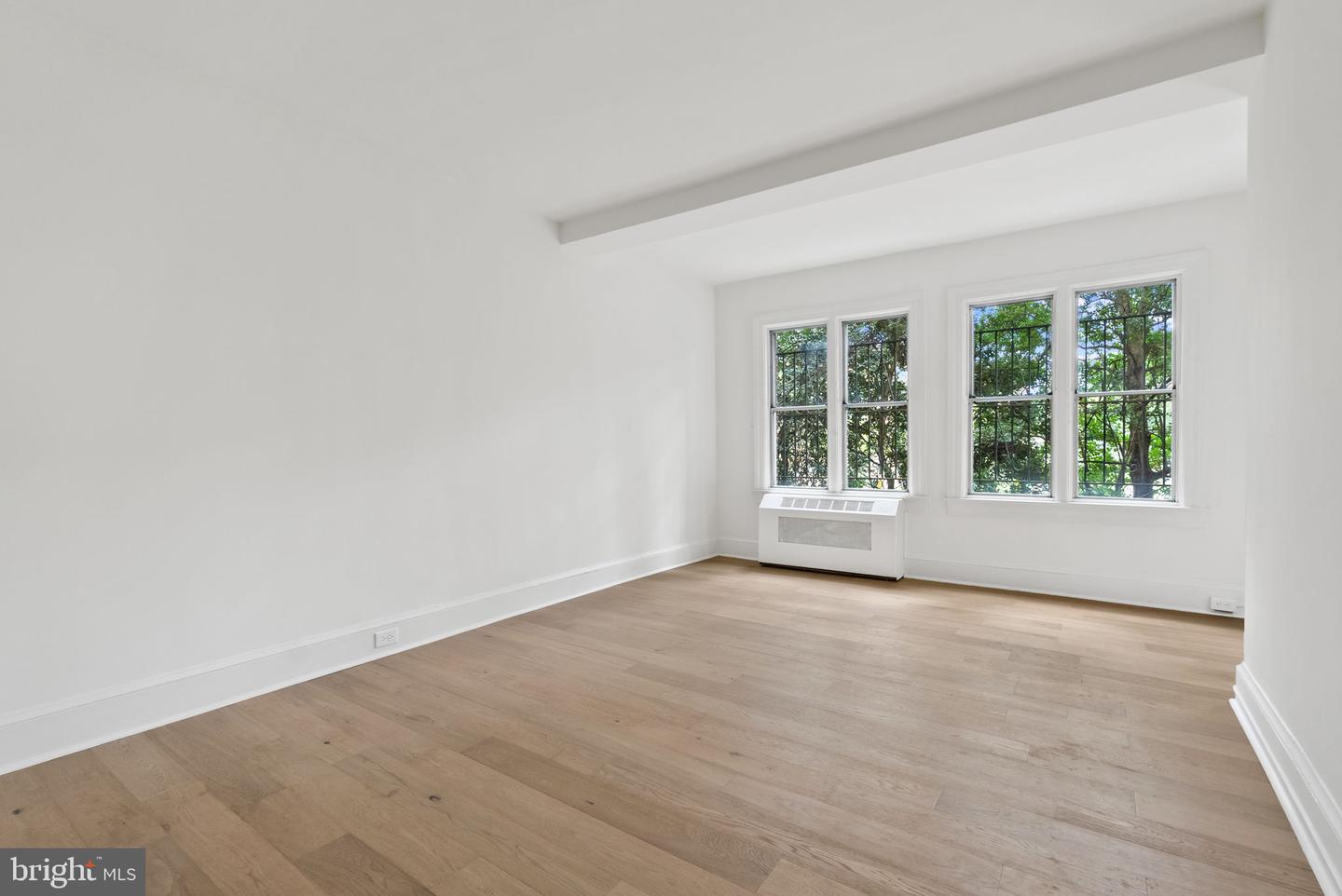 4000 CATHEDRAL AVE NW #6B, WASHINGTON, District Of Columbia 20016, 2 Bedrooms Bedrooms, ,1 BathroomBathrooms,Residential,For sale,4000 CATHEDRAL AVE NW #6B,DCDC2225384 MLS # DCDC2225384