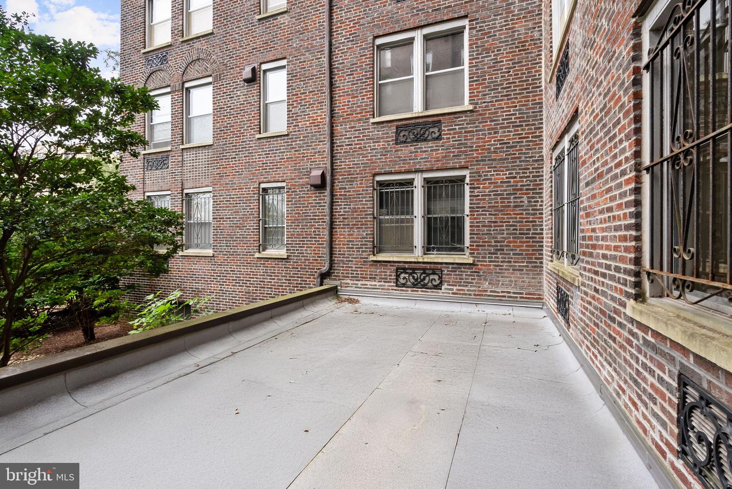 4000 CATHEDRAL AVE NW #6B, WASHINGTON, District Of Columbia 20016, 2 Bedrooms Bedrooms, ,1 BathroomBathrooms,Residential,For sale,4000 CATHEDRAL AVE NW #6B,DCDC2225384 MLS # DCDC2225384
