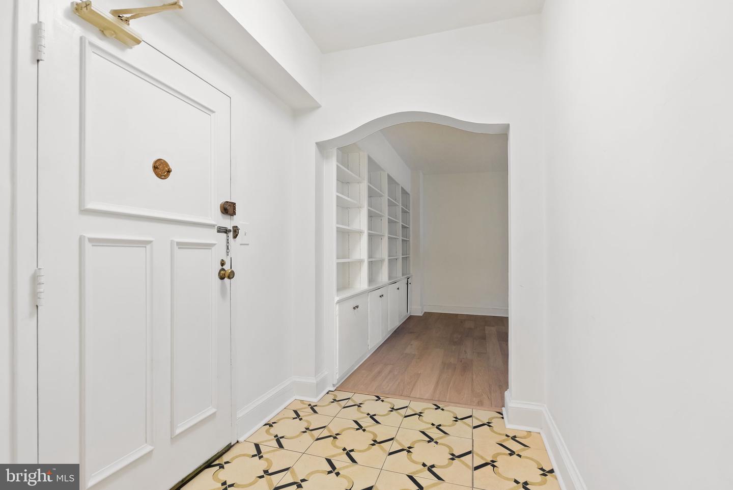 4000 CATHEDRAL AVE NW #6B, WASHINGTON, District Of Columbia 20016, 2 Bedrooms Bedrooms, ,1 BathroomBathrooms,Residential,For sale,4000 CATHEDRAL AVE NW #6B,DCDC2225384 MLS # DCDC2225384
