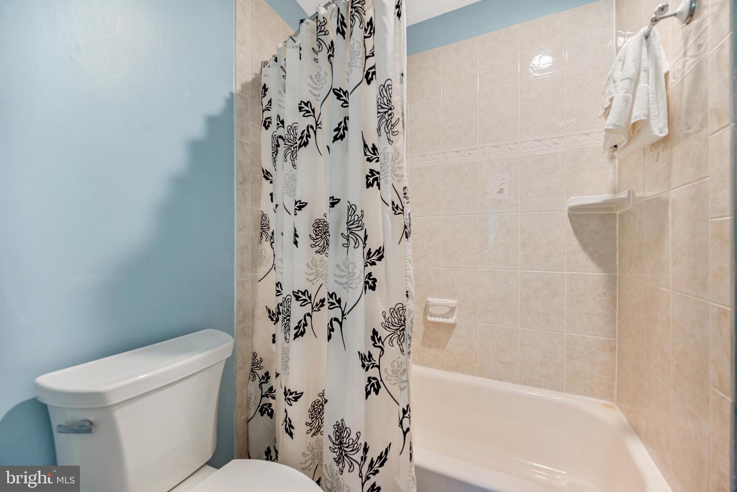 4546 KING EDWARD CT, ANNANDALE, Virginia 22003, 3 Bedrooms Bedrooms, ,3 BathroomsBathrooms,Residential,For sale,4546 KING EDWARD CT,VAFX2272634 MLS # VAFX2272634