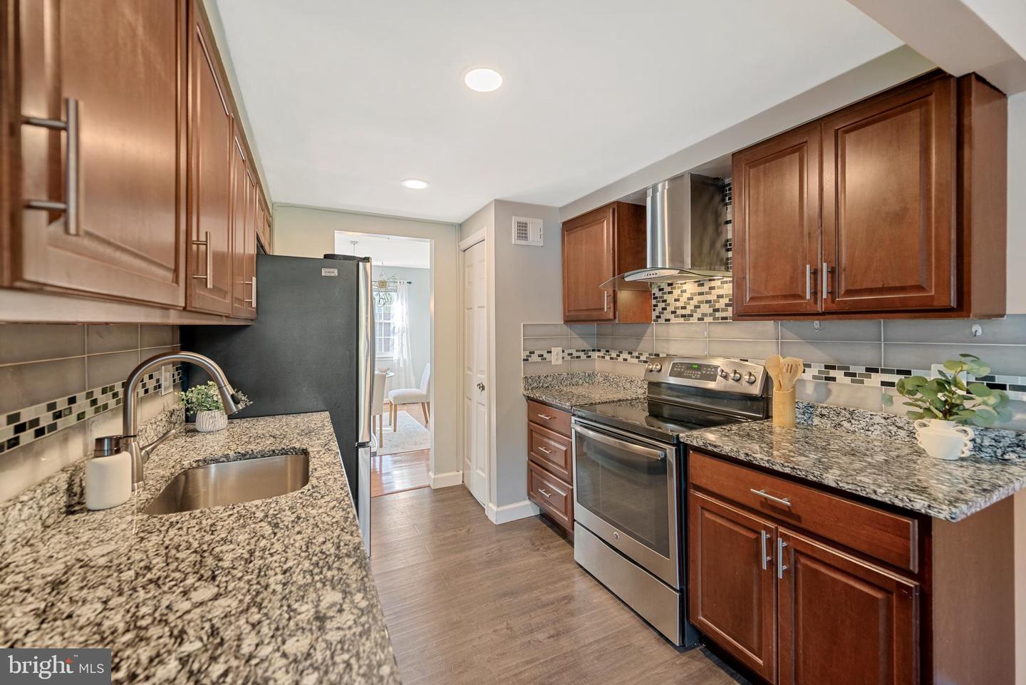 4546 KING EDWARD CT, ANNANDALE, Virginia 22003, 3 Bedrooms Bedrooms, ,3 BathroomsBathrooms,Residential,For sale,4546 KING EDWARD CT,VAFX2272634 MLS # VAFX2272634