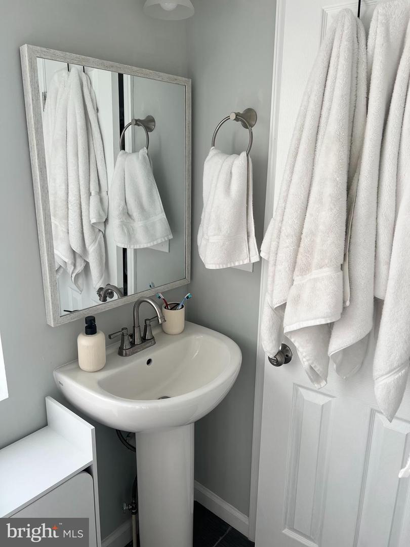5214 BLAINE ST NE, WASHINGTON, District Of Columbia 20019, 2 Bedrooms Bedrooms, ,2 BathroomsBathrooms,Residential,For sale,5214 BLAINE ST NE,DCDC2225424 MLS # DCDC2225424