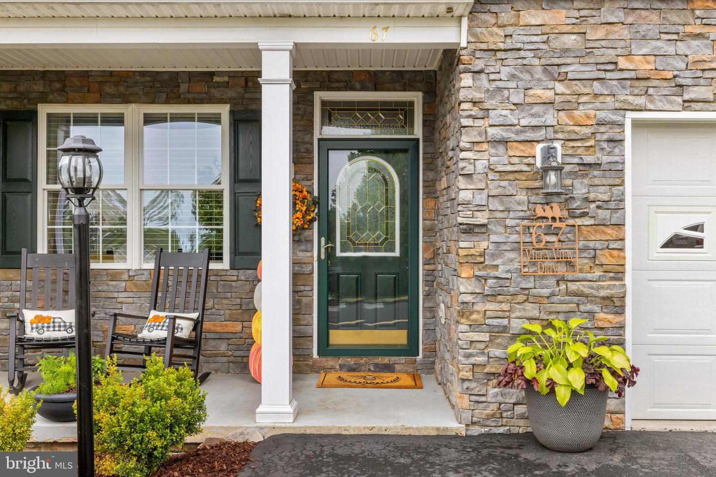 67 VILLA VIEW DR, STAUNTON, Virginia 24401, 3 Bedrooms Bedrooms, ,2 BathroomsBathrooms,Residential,For sale,67 VILLA VIEW DR,VAAG2002674 MLS # VAAG2002674