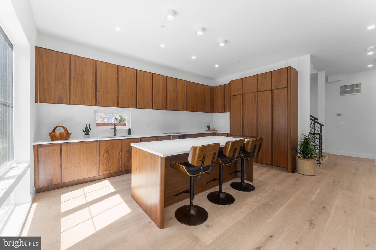 1235 FRANKLIN NE, WASHINGTON, District Of Columbia 20017, 6 Bedrooms Bedrooms, ,5 BathroomsBathrooms,Residential,For sale,1235 FRANKLIN NE,DCDC2225466 MLS # DCDC2225466