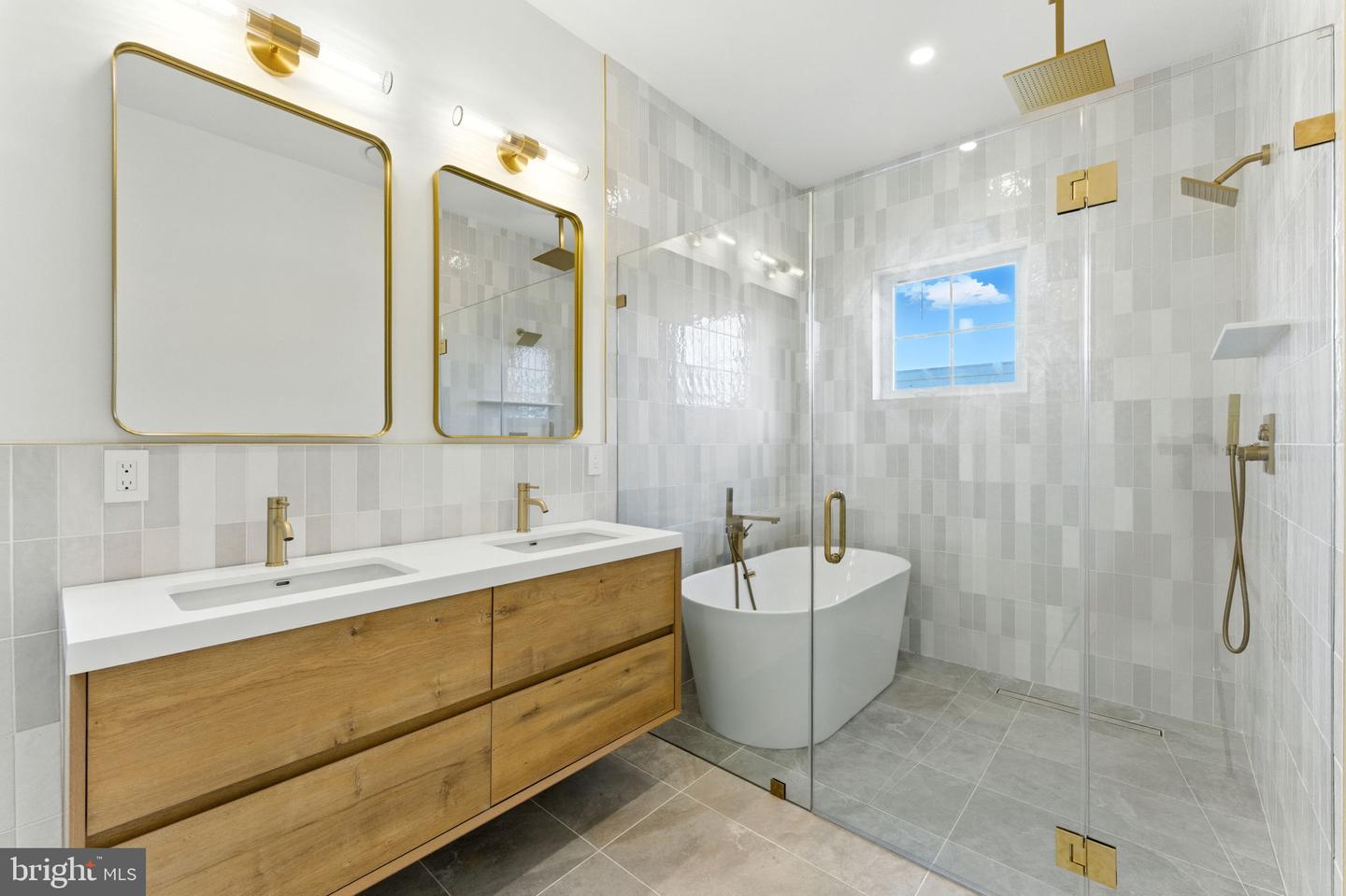 1235 FRANKLIN NE, WASHINGTON, District Of Columbia 20017, 6 Bedrooms Bedrooms, ,5 BathroomsBathrooms,Residential,For sale,1235 FRANKLIN NE,DCDC2225466 MLS # DCDC2225466