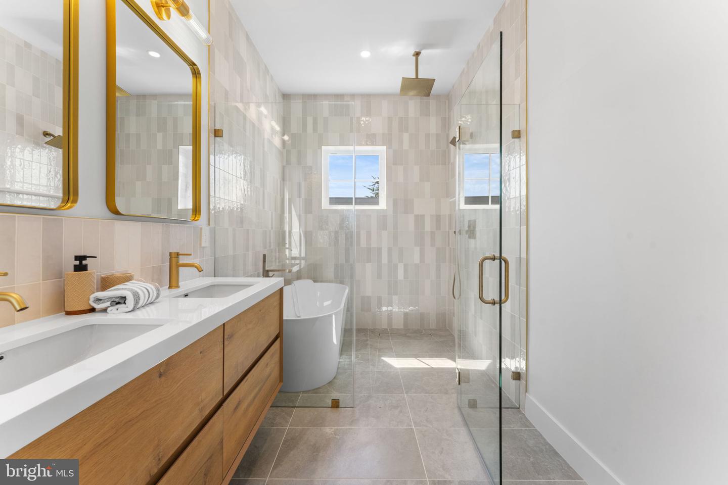 1235 FRANKLIN NE, WASHINGTON, District Of Columbia 20017, 6 Bedrooms Bedrooms, ,5 BathroomsBathrooms,Residential,For sale,1235 FRANKLIN NE,DCDC2225466 MLS # DCDC2225466