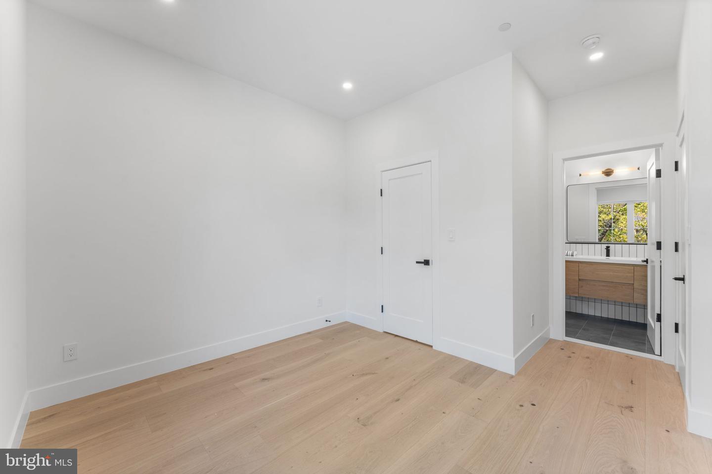 1235 FRANKLIN NE, WASHINGTON, District Of Columbia 20017, 6 Bedrooms Bedrooms, ,5 BathroomsBathrooms,Residential,For sale,1235 FRANKLIN NE,DCDC2225466 MLS # DCDC2225466