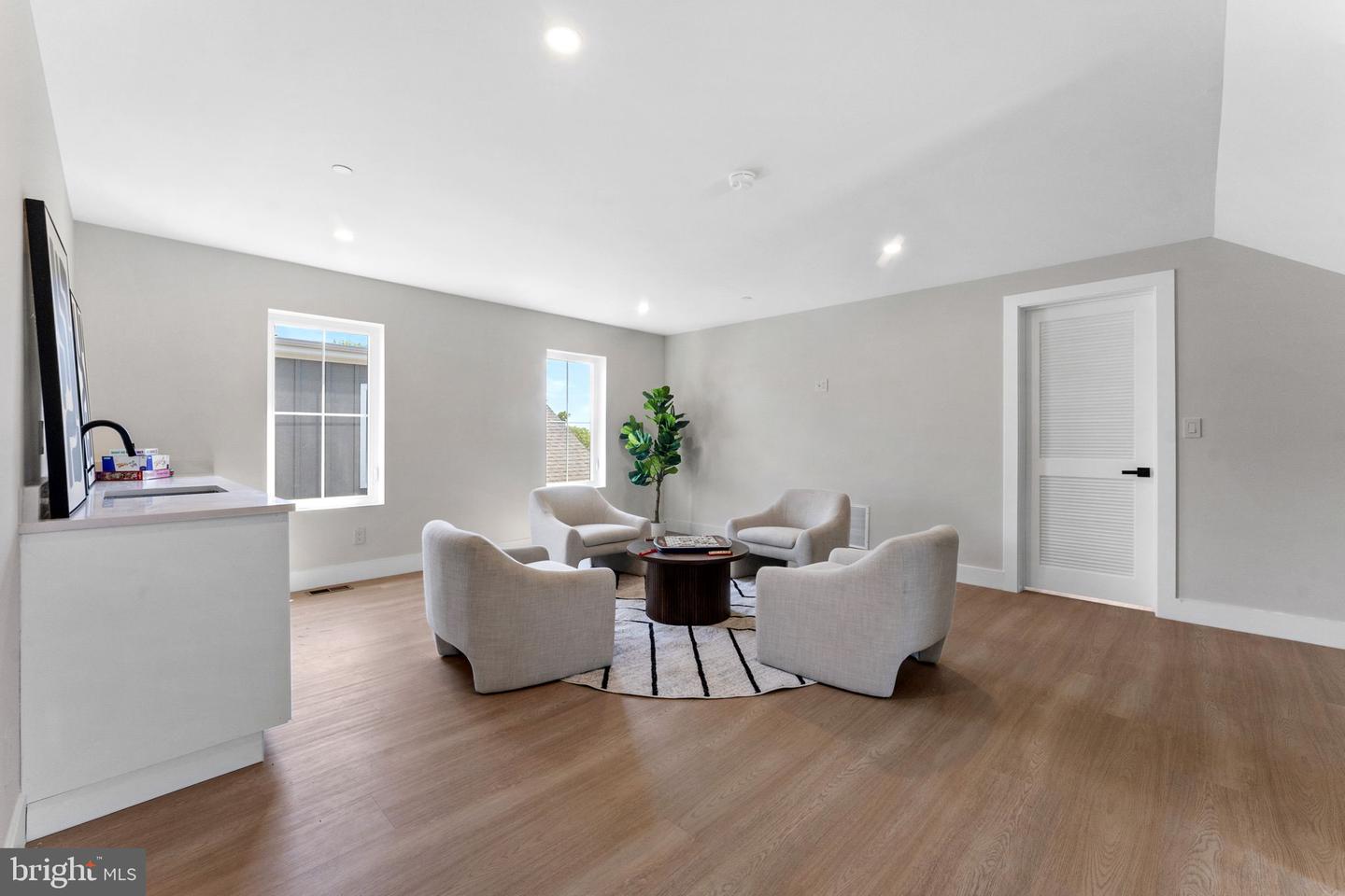 1235 FRANKLIN NE, WASHINGTON, District Of Columbia 20017, 6 Bedrooms Bedrooms, ,5 BathroomsBathrooms,Residential,For sale,1235 FRANKLIN NE,DCDC2225466 MLS # DCDC2225466