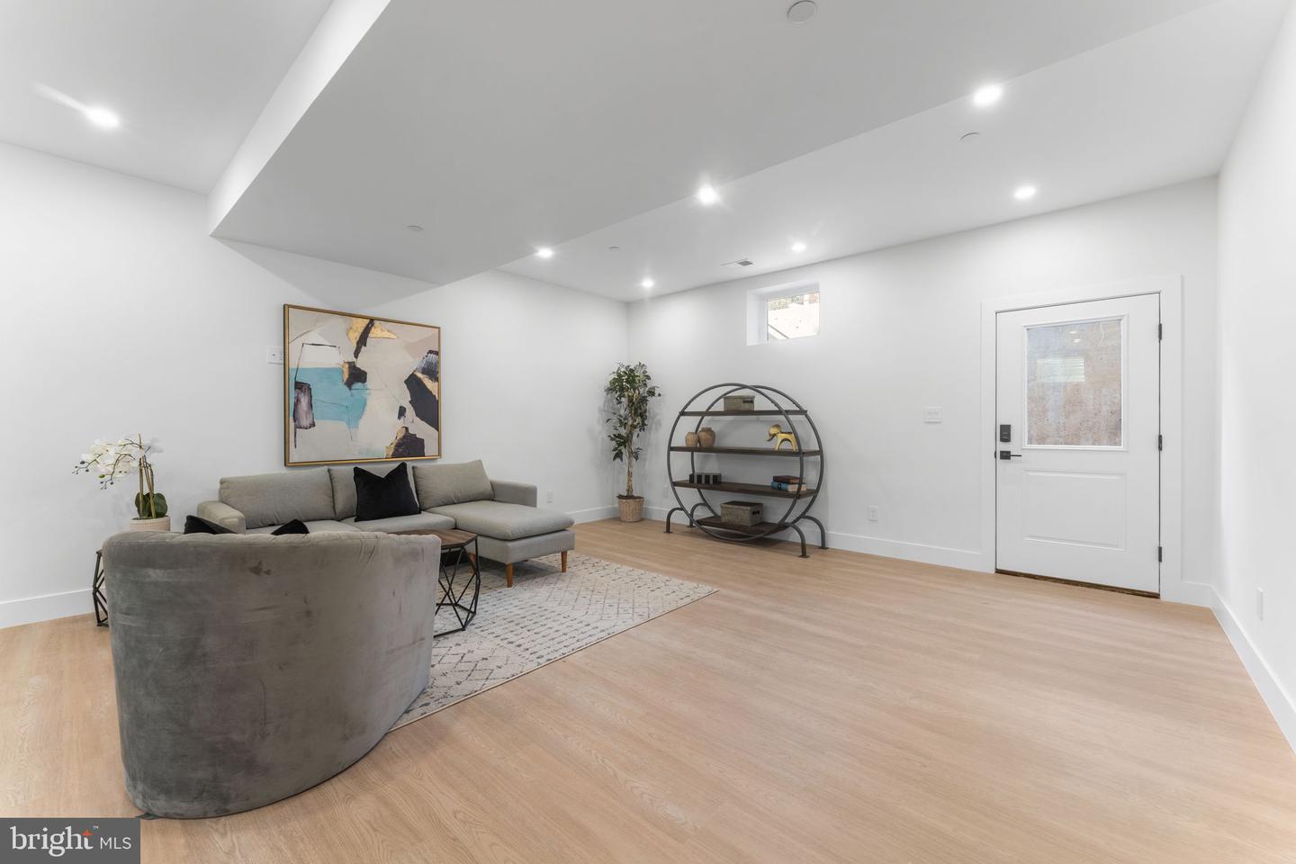 1235 FRANKLIN NE, WASHINGTON, District Of Columbia 20017, 6 Bedrooms Bedrooms, ,5 BathroomsBathrooms,Residential,For sale,1235 FRANKLIN NE,DCDC2225466 MLS # DCDC2225466
