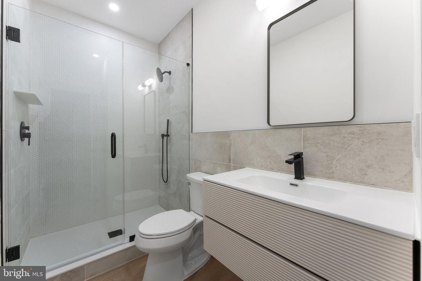 1235 FRANKLIN NE, WASHINGTON, District Of Columbia 20017, 6 Bedrooms Bedrooms, ,5 BathroomsBathrooms,Residential,For sale,1235 FRANKLIN NE,DCDC2225466 MLS # DCDC2225466