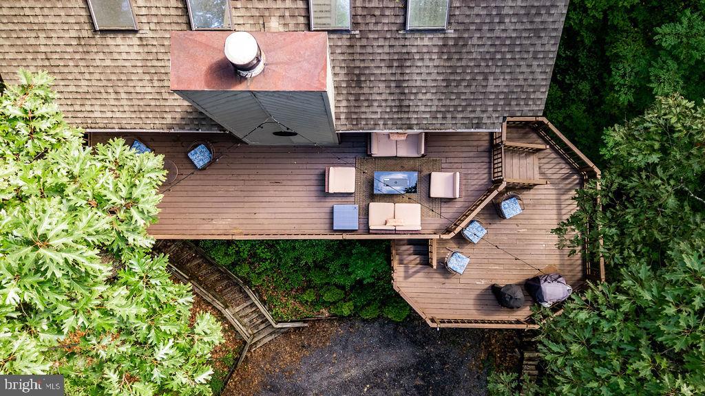 589 PEDLARS EDGE DR, WINTERGREEN, Virginia 22967, 4 Bedrooms Bedrooms, 7 Rooms Rooms,2 BathroomsBathrooms,Residential,For sale,589 PEDLARS EDGE DR,VANL2000592 MLS # VANL2000592