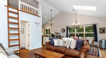 589 PEDLARS EDGE DR, WINTERGREEN, Virginia 22967, 4 Bedrooms Bedrooms, 7 Rooms Rooms,2 BathroomsBathrooms,Residential,For sale,589 PEDLARS EDGE DR,VANL2000592 MLS # VANL2000592