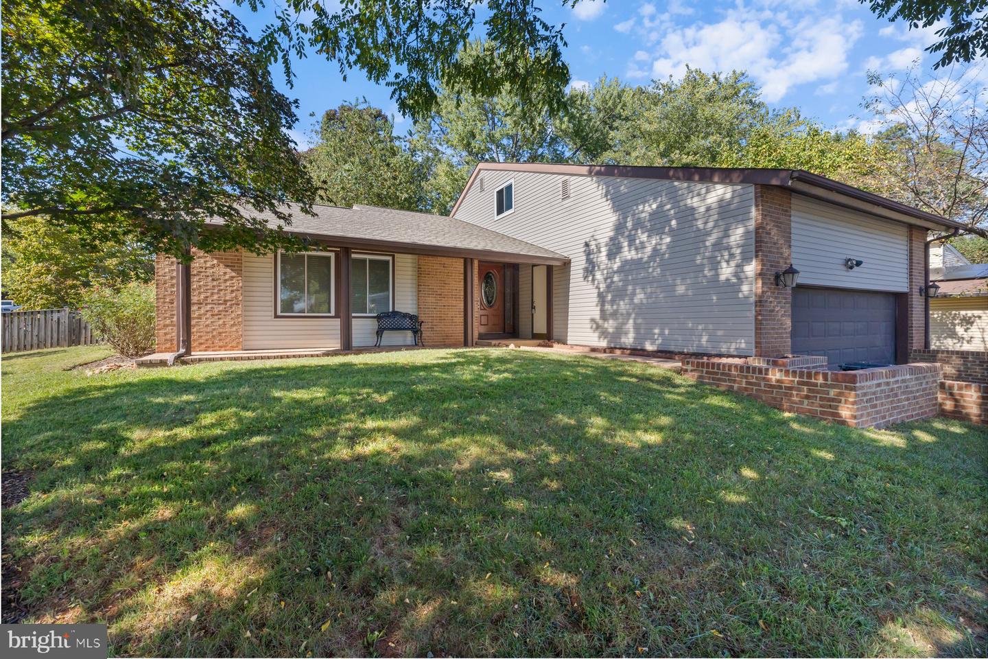 110 SUGARLAND RUN DR, STERLING, Virginia 20164, 4 Bedrooms Bedrooms, 11 Rooms Rooms,3 BathroomsBathrooms,Residential,For sale,110 SUGARLAND RUN DR,VALO2108256 MLS # VALO2108256