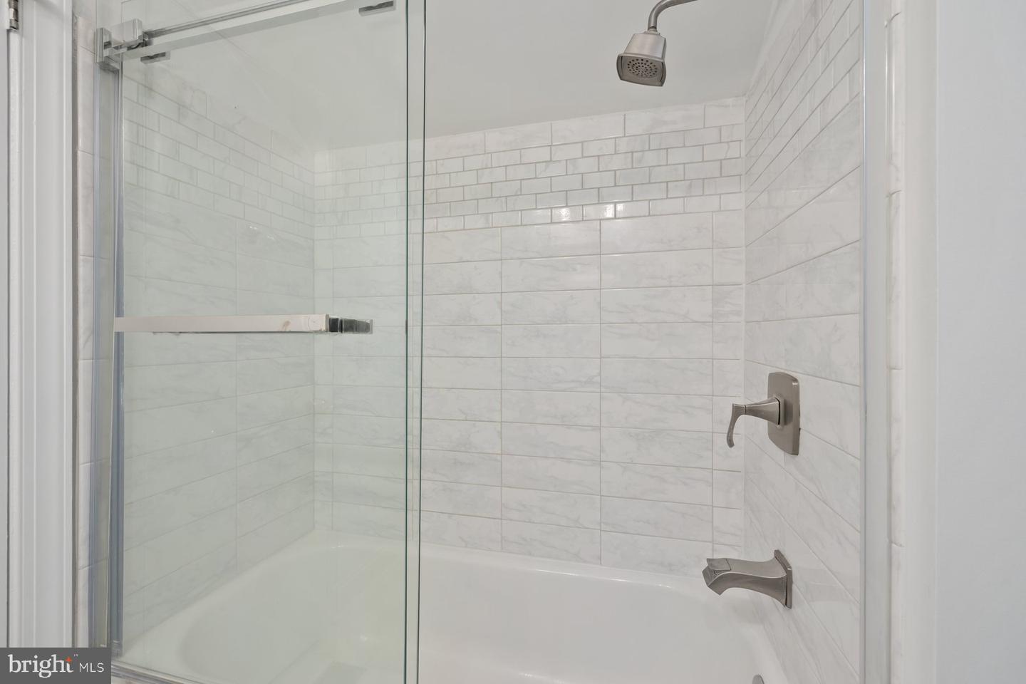 110 SUGARLAND RUN DR, STERLING, Virginia 20164, 4 Bedrooms Bedrooms, 11 Rooms Rooms,3 BathroomsBathrooms,Residential,For sale,110 SUGARLAND RUN DR,VALO2108256 MLS # VALO2108256