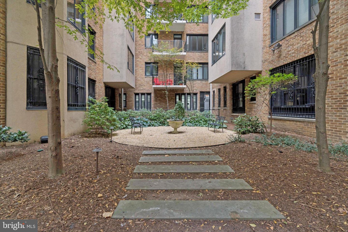 1701 16TH ST NW #422, WASHINGTON, District Of Columbia 20009, 1 Bedroom Bedrooms, ,1 BathroomBathrooms,Residential,For sale,1701 16TH ST NW #422,DCDC2225448 MLS # DCDC2225448
