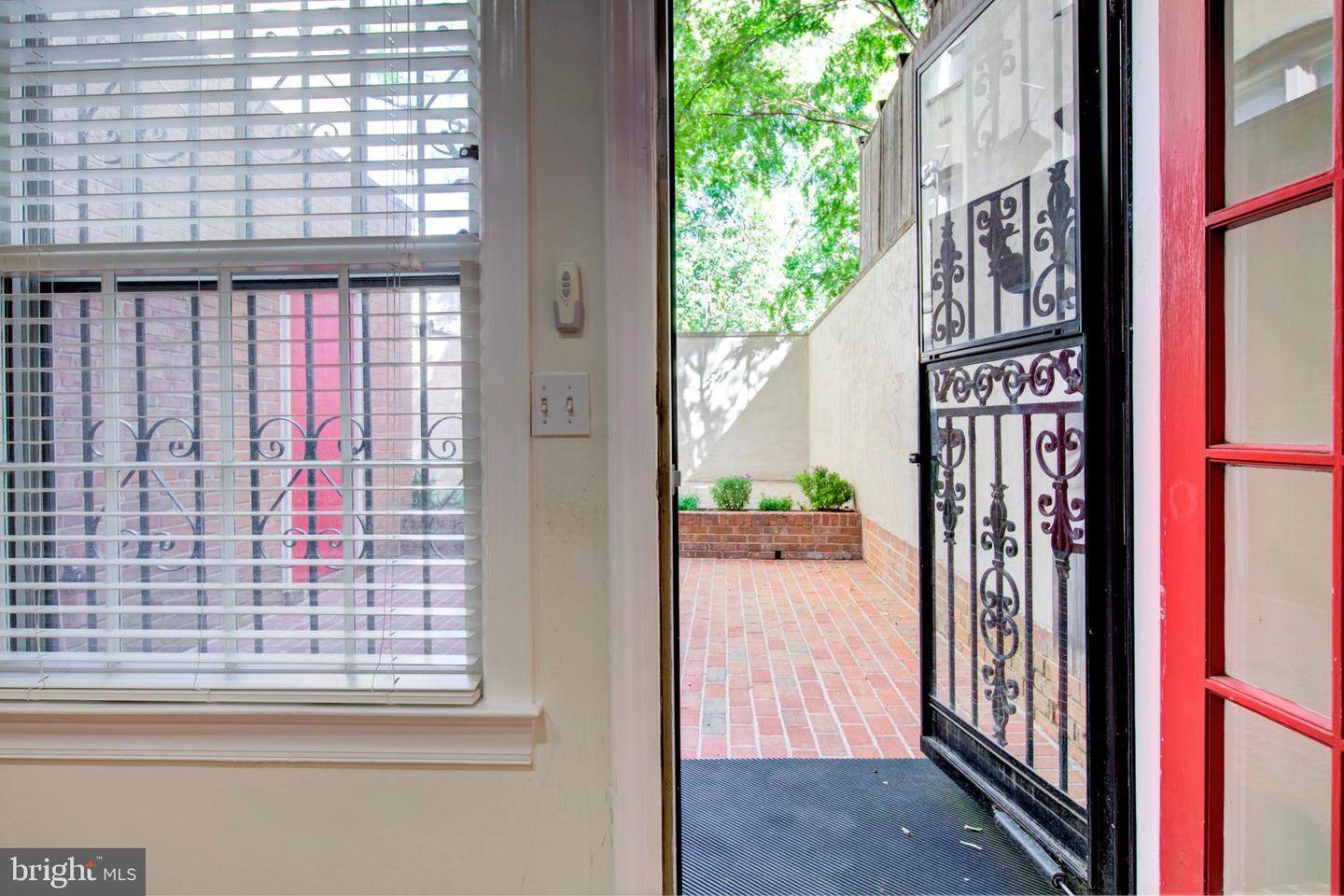328 CONSTITUTION AVE NE, WASHINGTON, District Of Columbia 20002, 4 Bedrooms Bedrooms, ,2 BathroomsBathrooms,Residential,For sale,328 CONSTITUTION AVE NE,DCDC2225450 MLS # DCDC2225450