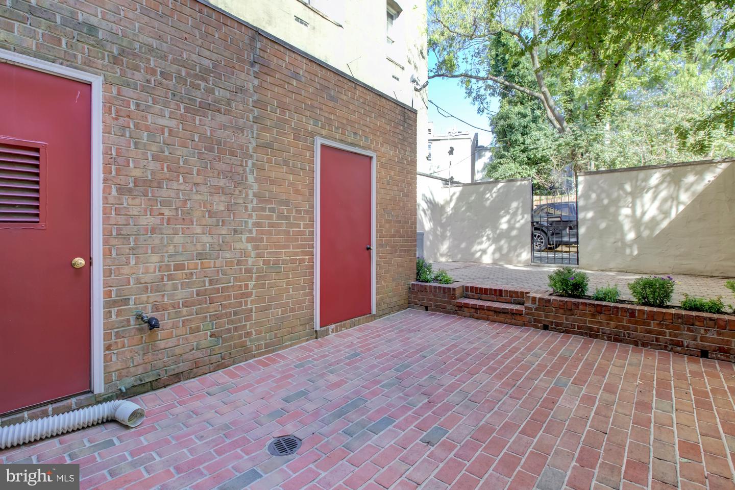 328 CONSTITUTION AVE NE, WASHINGTON, District Of Columbia 20002, 4 Bedrooms Bedrooms, ,2 BathroomsBathrooms,Residential,For sale,328 CONSTITUTION AVE NE,DCDC2225450 MLS # DCDC2225450