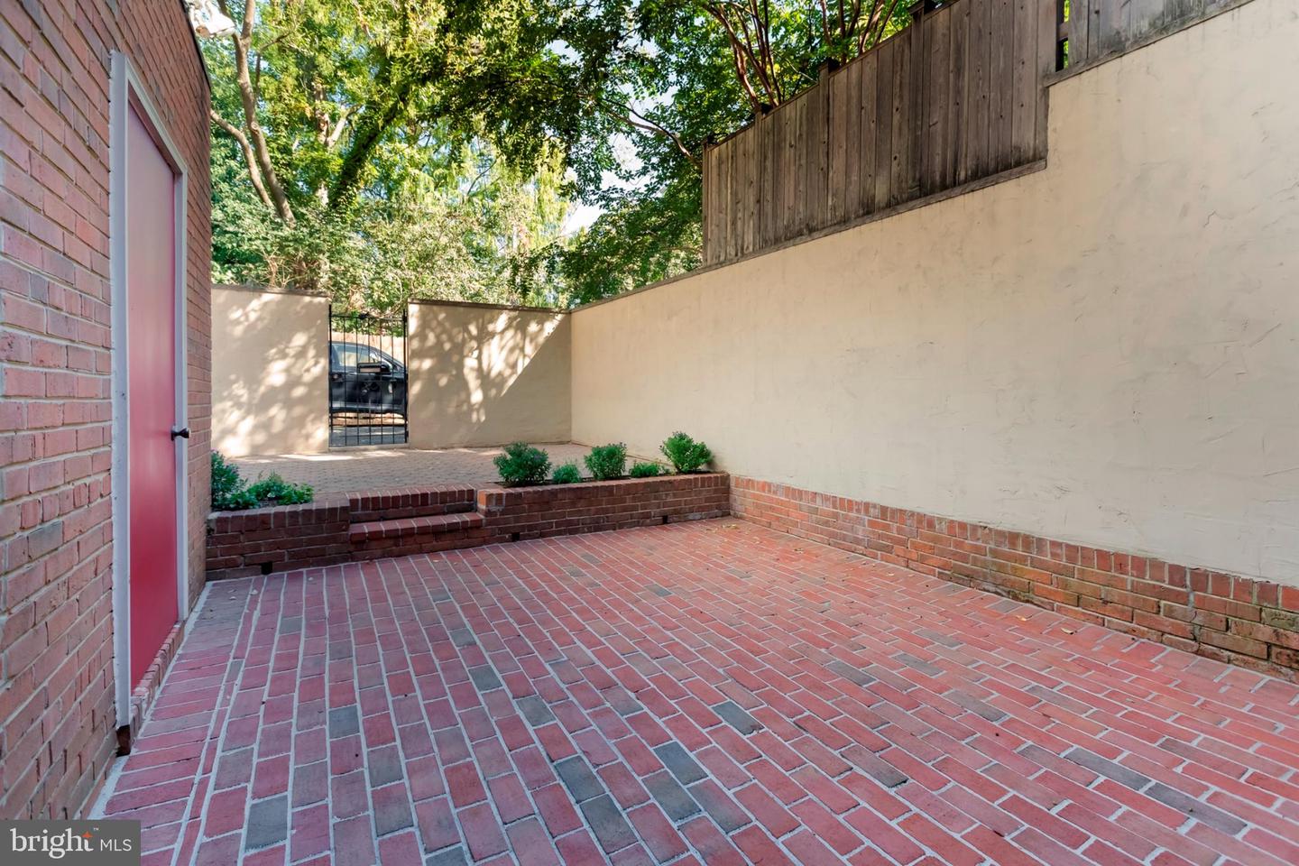 328 CONSTITUTION AVE NE, WASHINGTON, District Of Columbia 20002, 4 Bedrooms Bedrooms, ,2 BathroomsBathrooms,Residential,For sale,328 CONSTITUTION AVE NE,DCDC2225450 MLS # DCDC2225450