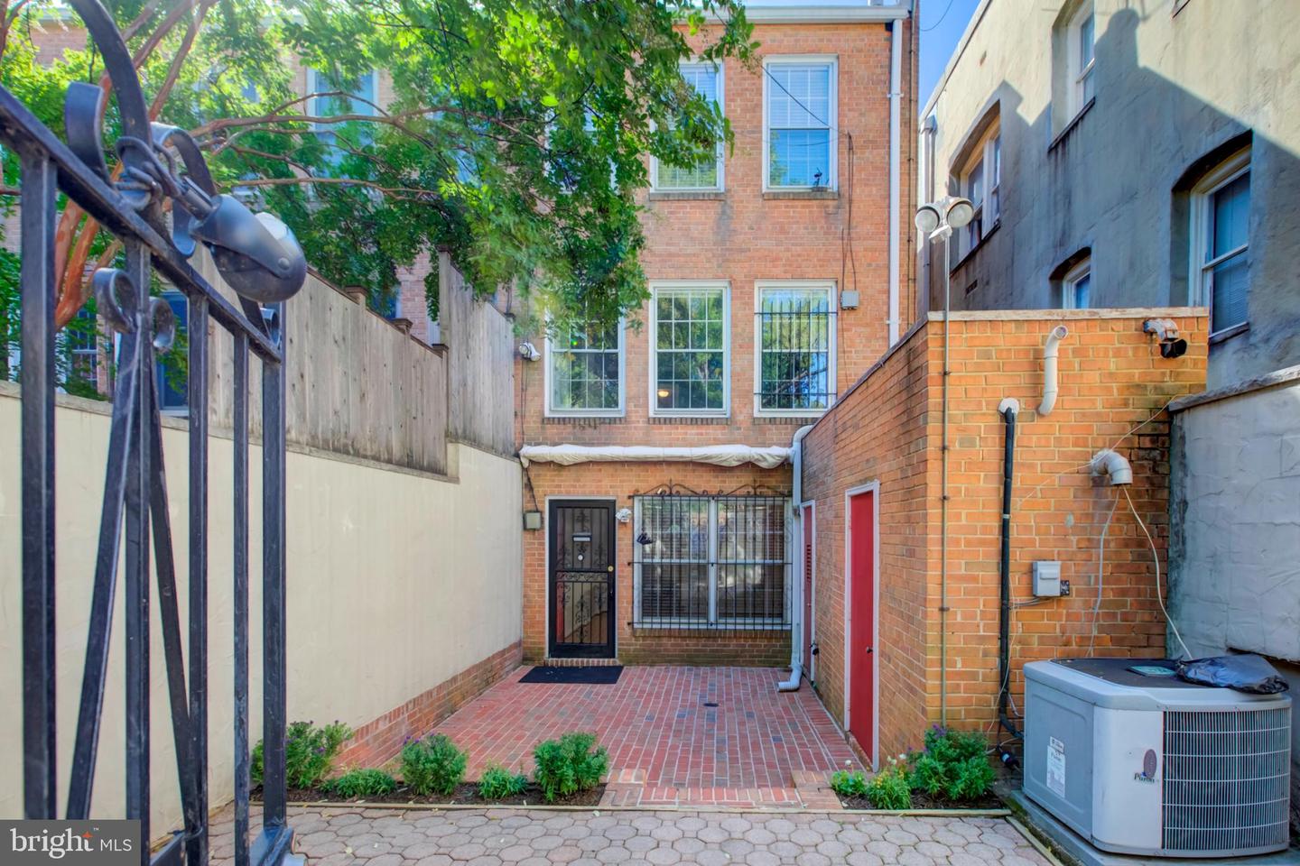 328 CONSTITUTION AVE NE, WASHINGTON, District Of Columbia 20002, 4 Bedrooms Bedrooms, ,2 BathroomsBathrooms,Residential,For sale,328 CONSTITUTION AVE NE,DCDC2225450 MLS # DCDC2225450
