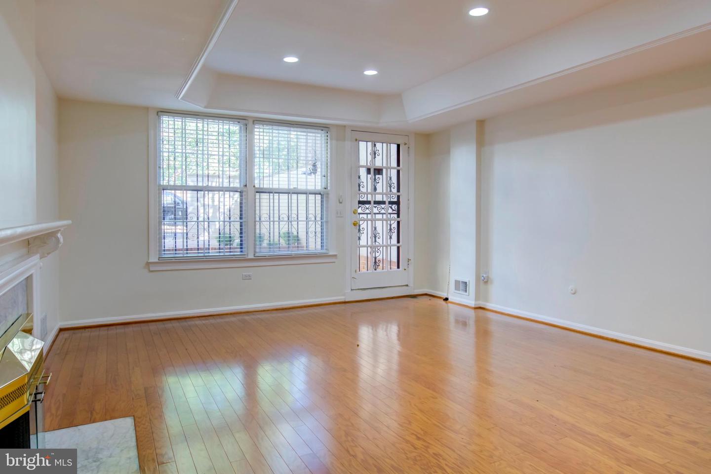 328 CONSTITUTION AVE NE, WASHINGTON, District Of Columbia 20002, 4 Bedrooms Bedrooms, ,2 BathroomsBathrooms,Residential,For sale,328 CONSTITUTION AVE NE,DCDC2225450 MLS # DCDC2225450