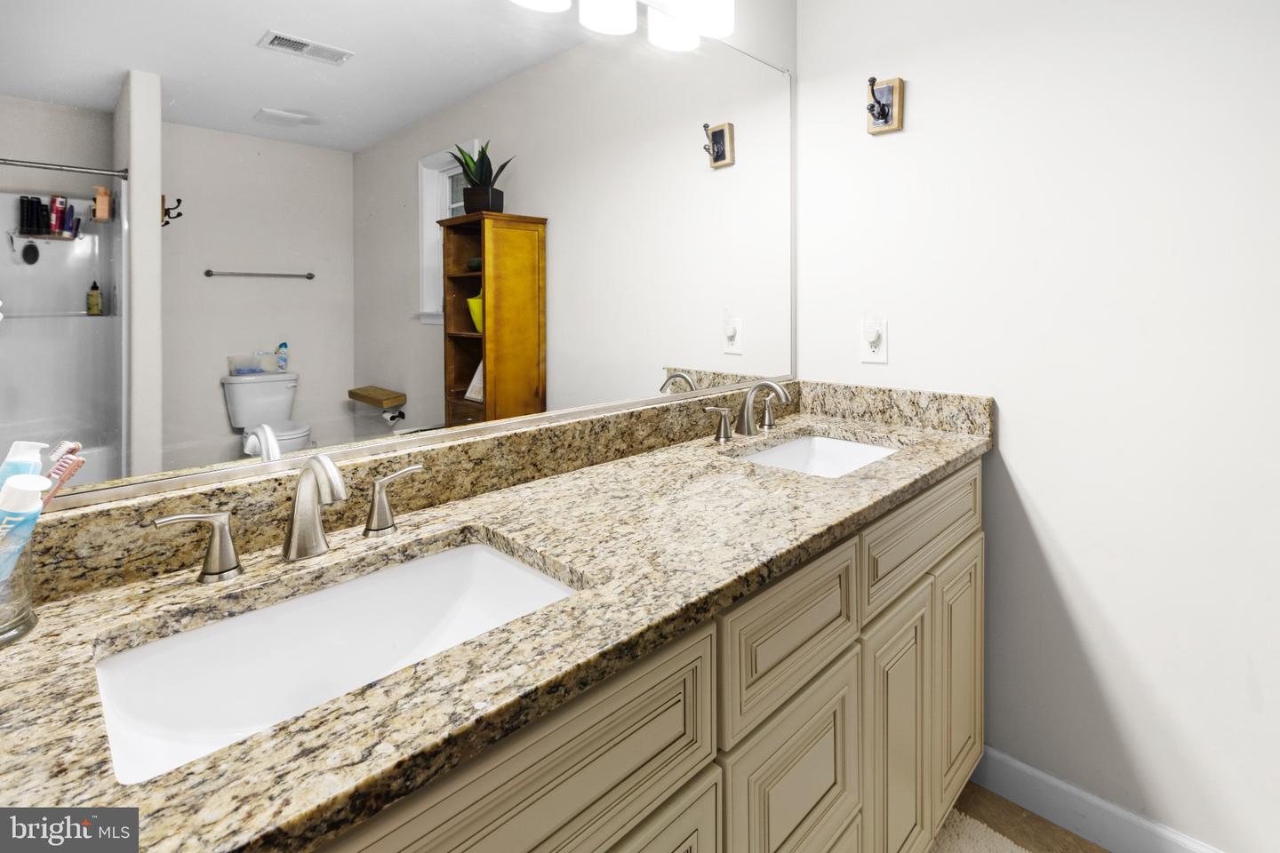 176 LITTLE WHIM RD, FREDERICKSBURG, Virginia 22405, 4 Bedrooms Bedrooms, 14 Rooms Rooms,2 BathroomsBathrooms,Residential,For sale,176 LITTLE WHIM RD,VAST2043262 MLS # VAST2043262