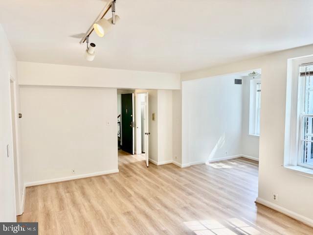 3440 39TH ST NW #D694, WASHINGTON, District Of Columbia 20016, 1 Bedroom Bedrooms, ,1 BathroomBathrooms,Residential,For sale,3440 39TH ST NW #D694,DCDC2225456 MLS # DCDC2225456