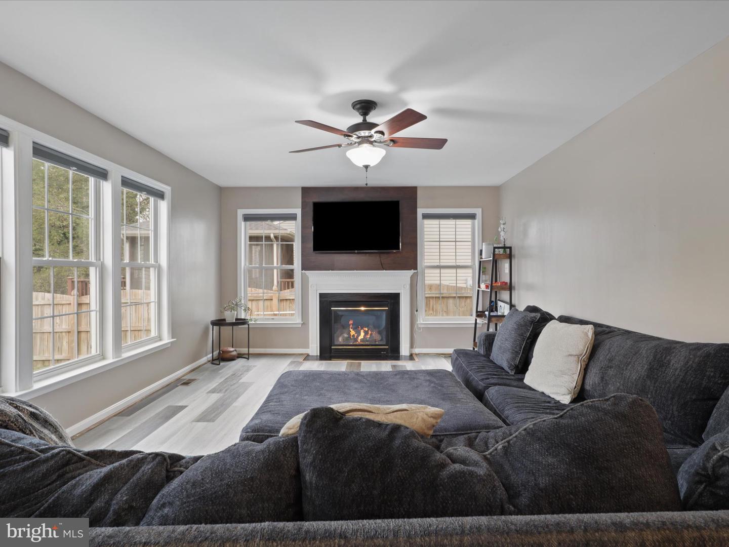 25 SUNSET RIDGE LN, FREDERICKSBURG, Virginia 22405, 4 Bedrooms Bedrooms, ,3 BathroomsBathrooms,Residential,For sale,25 SUNSET RIDGE LN,VAST2043266 MLS # VAST2043266