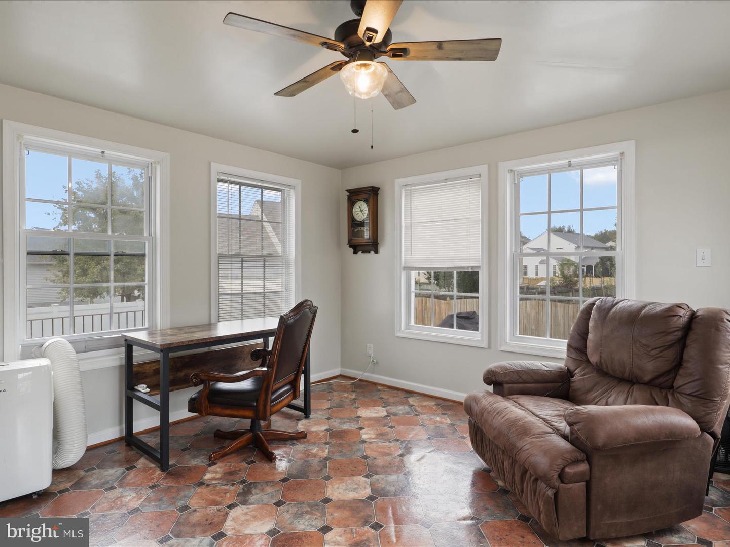 25 SUNSET RIDGE LN, FREDERICKSBURG, Virginia 22405, 4 Bedrooms Bedrooms, ,3 BathroomsBathrooms,Residential,For sale,25 SUNSET RIDGE LN,VAST2043266 MLS # VAST2043266