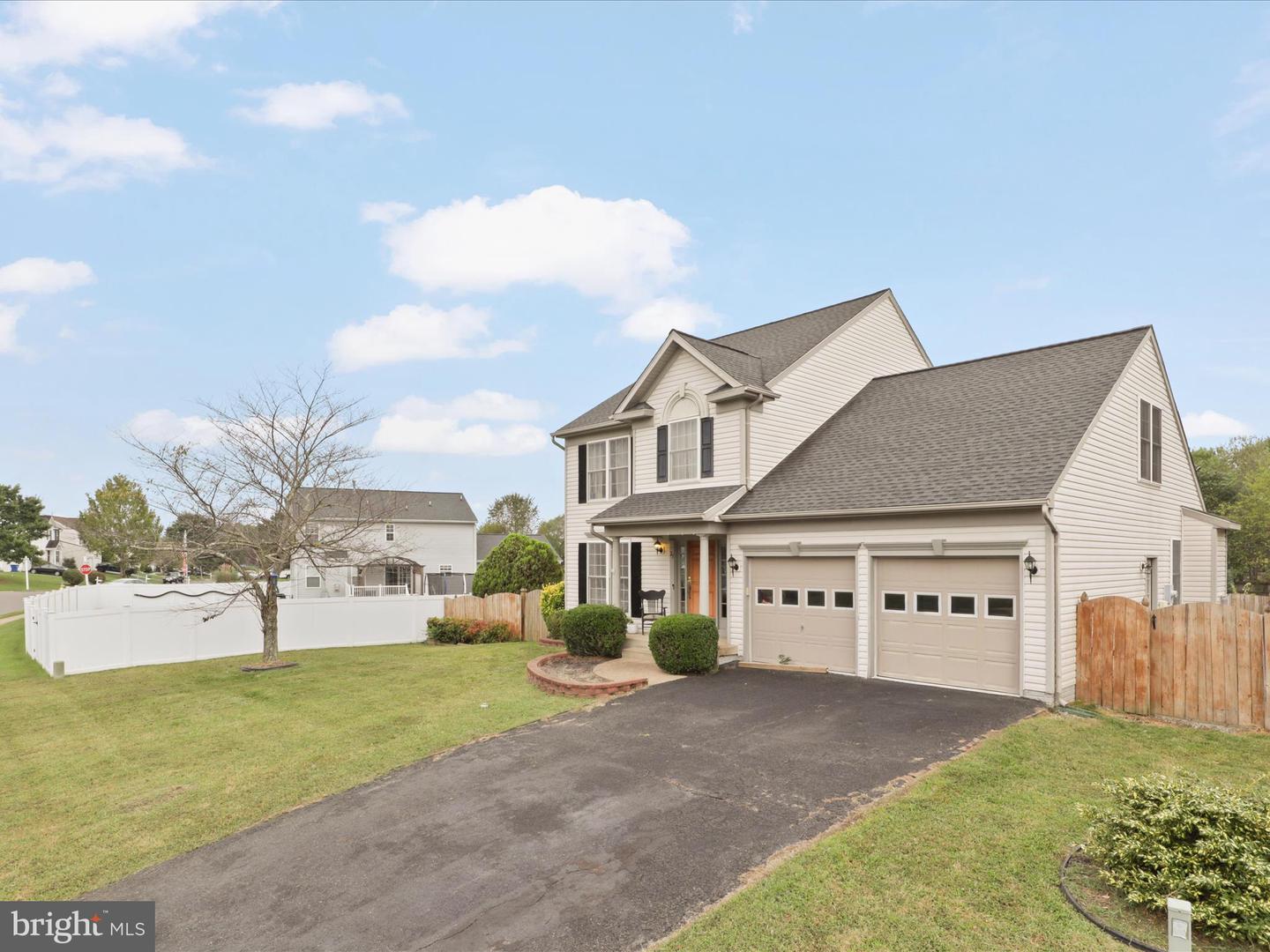 25 SUNSET RIDGE LN, FREDERICKSBURG, Virginia 22405, 4 Bedrooms Bedrooms, ,3 BathroomsBathrooms,Residential,For sale,25 SUNSET RIDGE LN,VAST2043266 MLS # VAST2043266