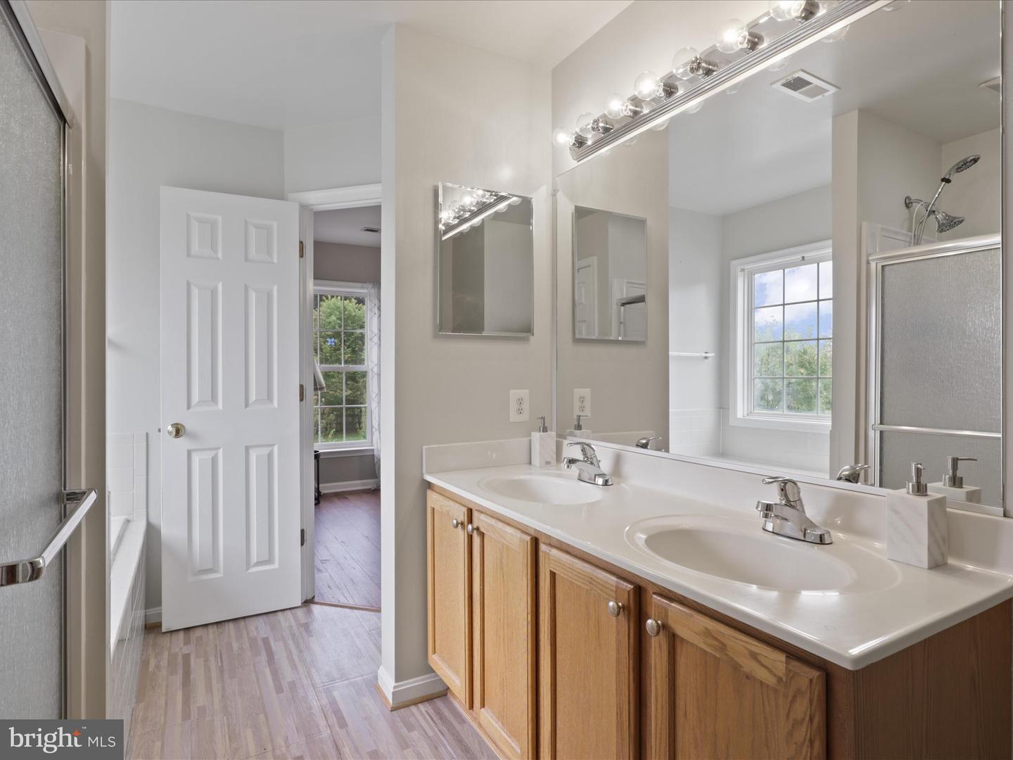 25 SUNSET RIDGE LN, FREDERICKSBURG, Virginia 22405, 4 Bedrooms Bedrooms, ,3 BathroomsBathrooms,Residential,For sale,25 SUNSET RIDGE LN,VAST2043266 MLS # VAST2043266