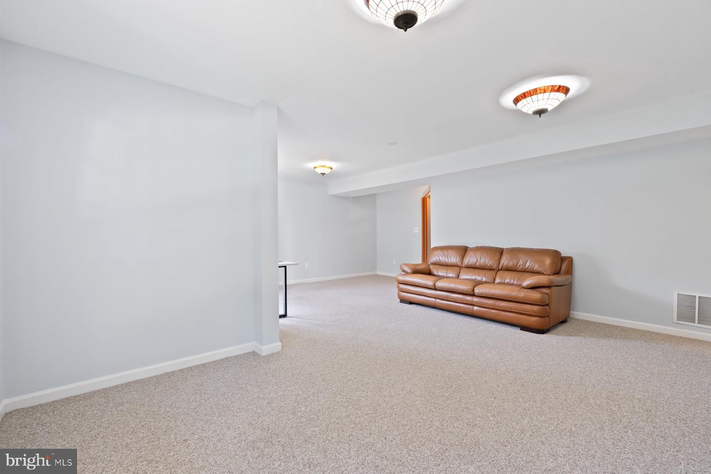 1616 CHICKASAW PL NE, LEESBURG, Virginia 20176, 5 Bedrooms Bedrooms, ,3 BathroomsBathrooms,Residential,For sale,1616 CHICKASAW PL NE,VALO2108236 MLS # VALO2108236