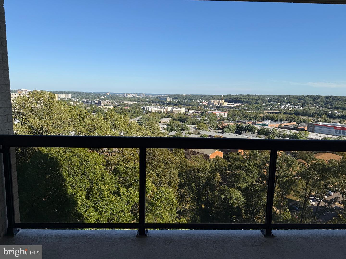 309 YOAKUM PKWY #1218, ALEXANDRIA, Virginia 22304, 3 Bedrooms Bedrooms, ,2 BathroomsBathrooms,Residential,For sale,309 YOAKUM PKWY #1218,VAAX2050500 MLS # VAAX2050500