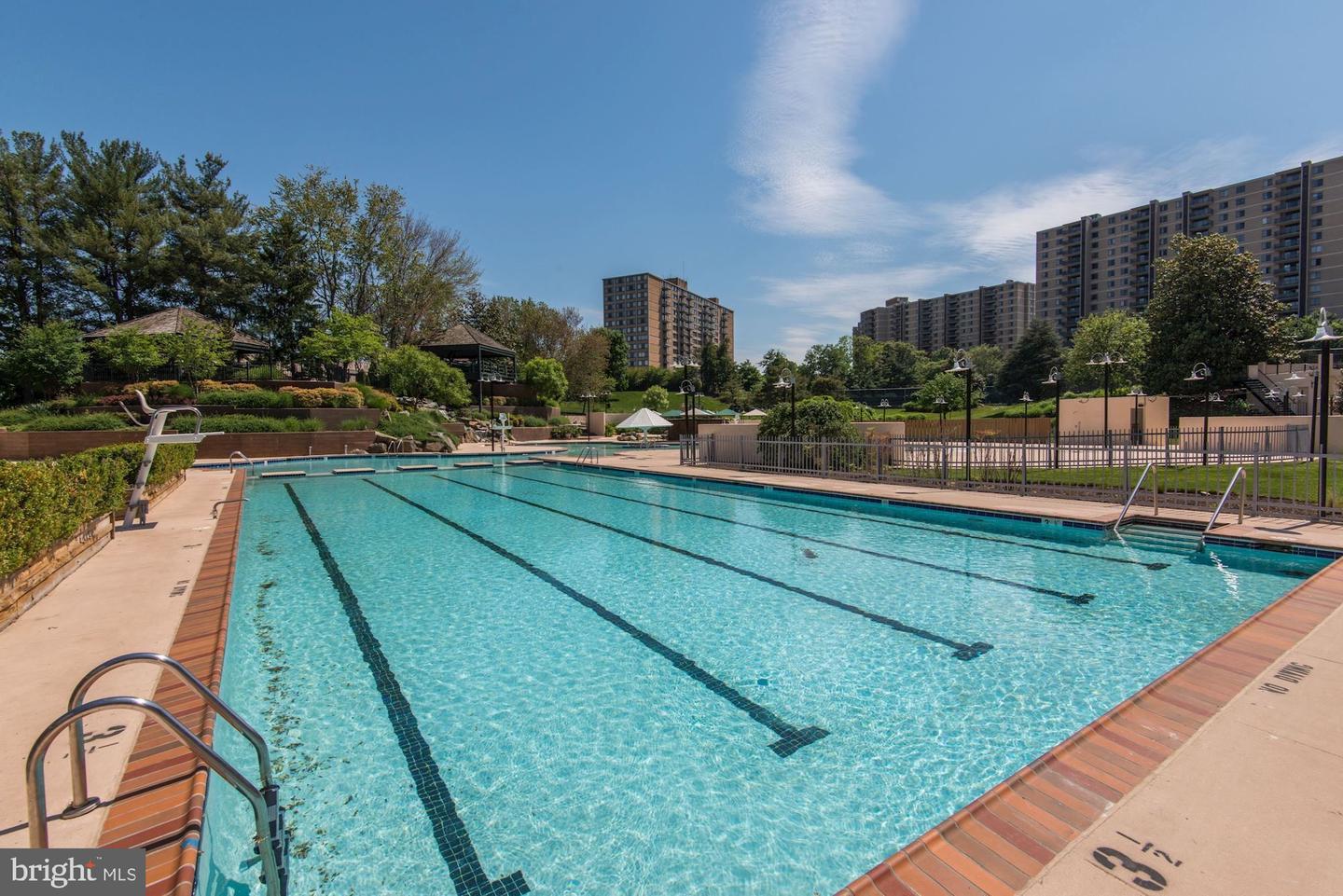 309 YOAKUM PKWY #1218, ALEXANDRIA, Virginia 22304, 3 Bedrooms Bedrooms, ,2 BathroomsBathrooms,Residential,For sale,309 YOAKUM PKWY #1218,VAAX2050500 MLS # VAAX2050500