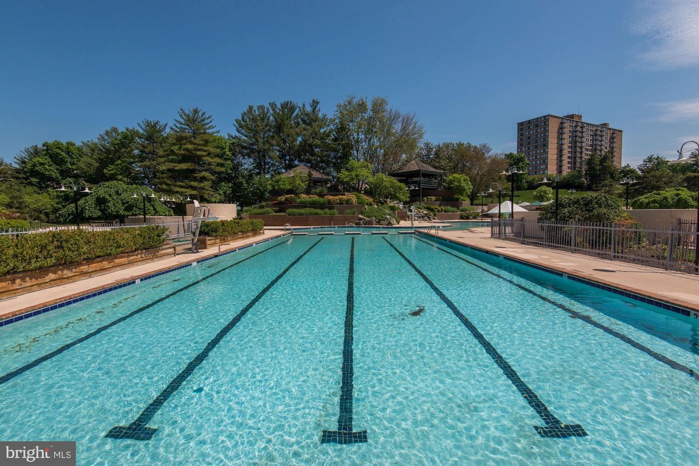 309 YOAKUM PKWY #1218, ALEXANDRIA, Virginia 22304, 3 Bedrooms Bedrooms, ,2 BathroomsBathrooms,Residential,For sale,309 YOAKUM PKWY #1218,VAAX2050500 MLS # VAAX2050500